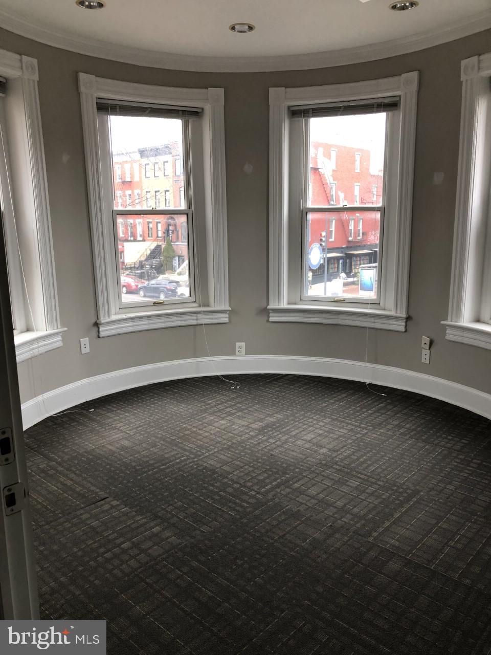 LOGAN/SHAW - Commercial Sale