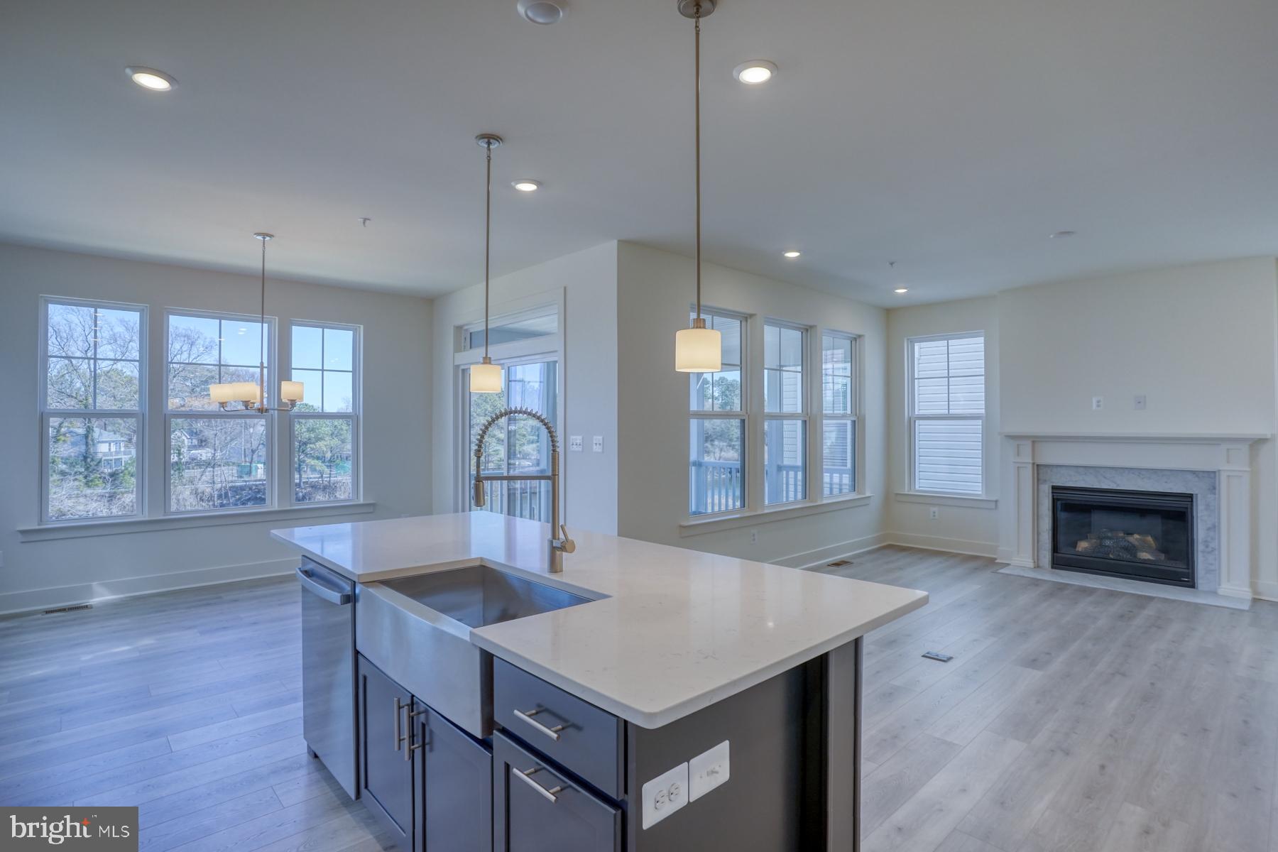 OYSTER HOUSE VILLAGE - Residential