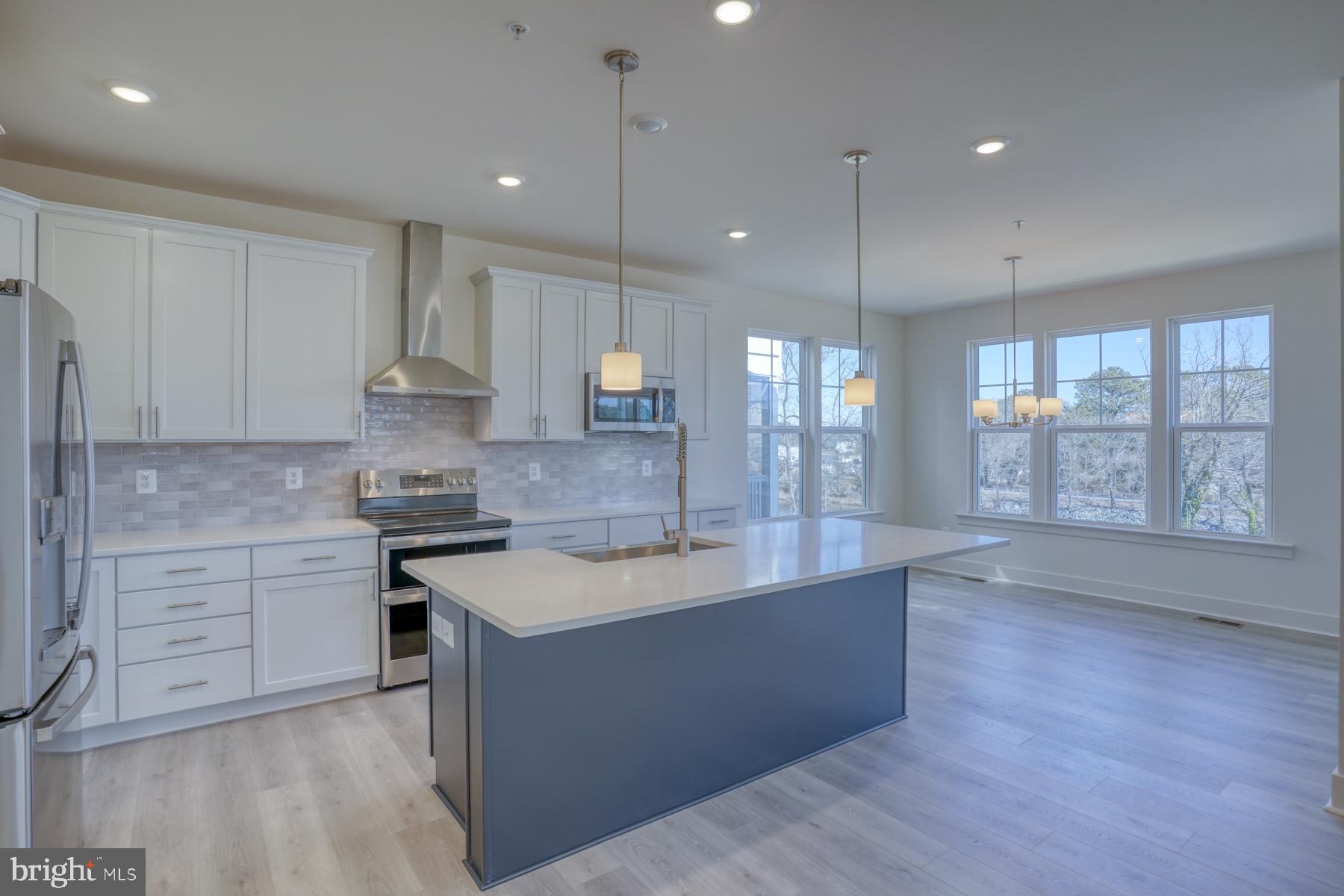 OYSTER HOUSE VILLAGE - Residential