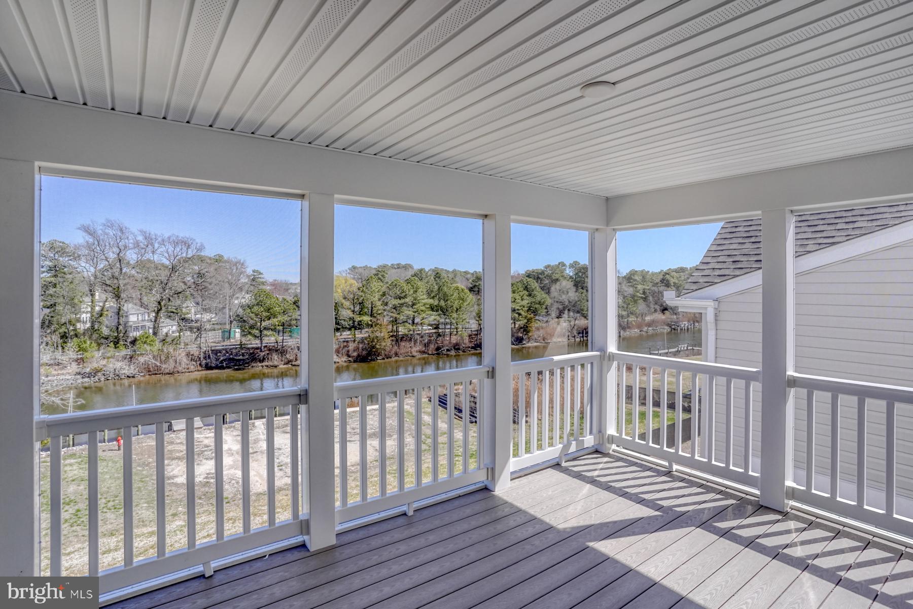 OYSTER HOUSE VILLAGE - Residential