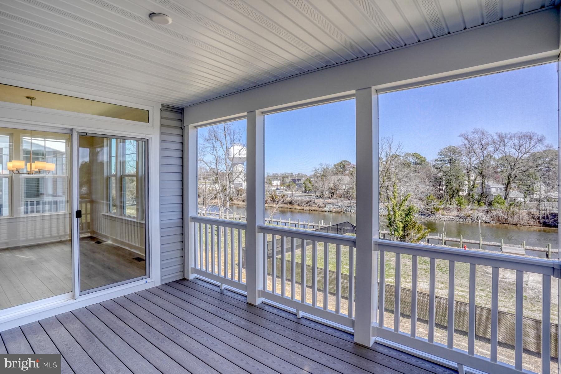 OYSTER HOUSE VILLAGE - Residential