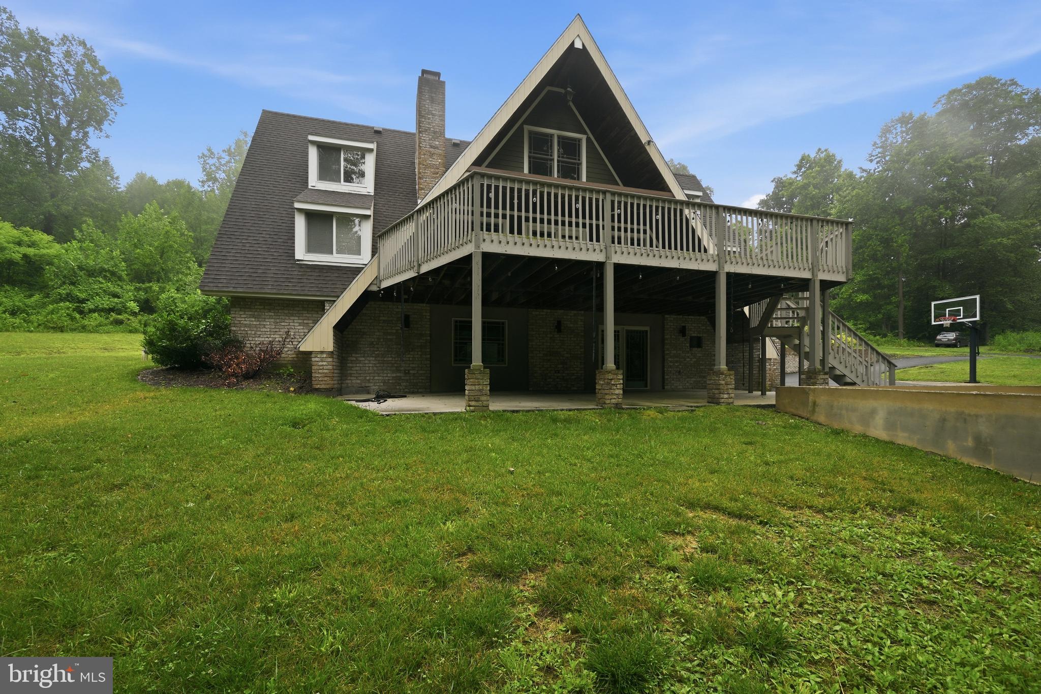 MOHNTON LAWN - Residential