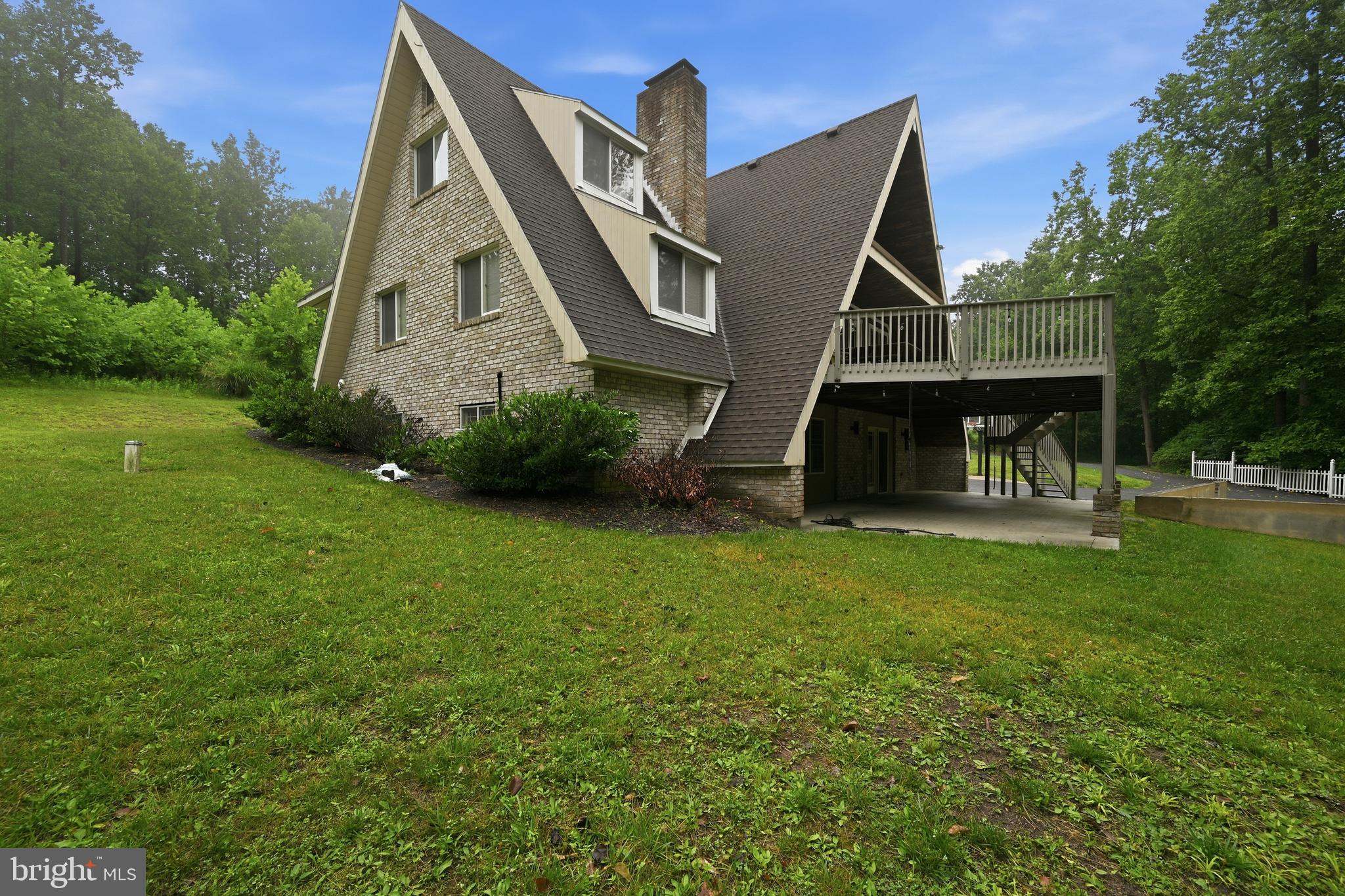 MOHNTON LAWN - Residential