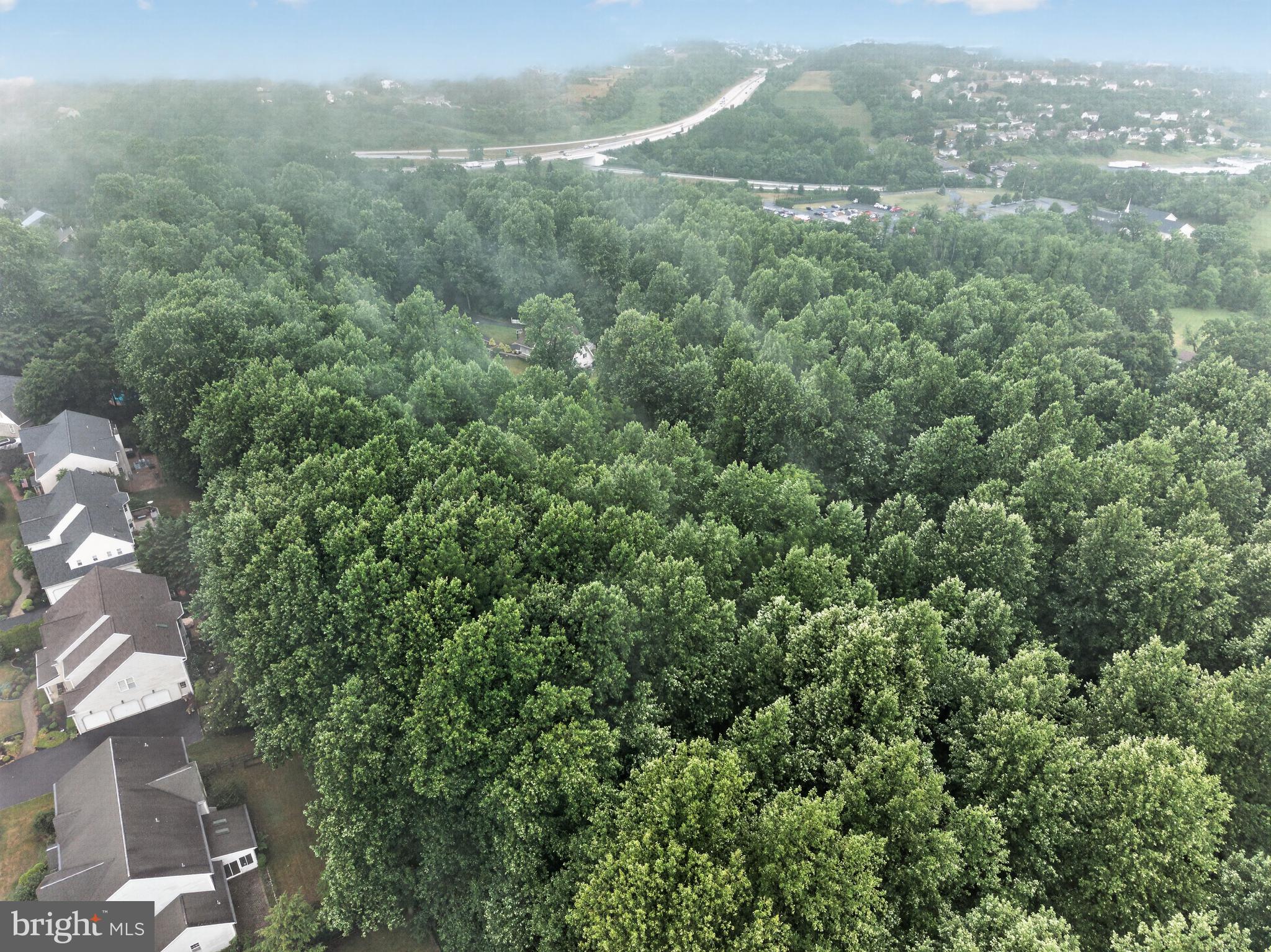 MOHNTON LAWN - Residential