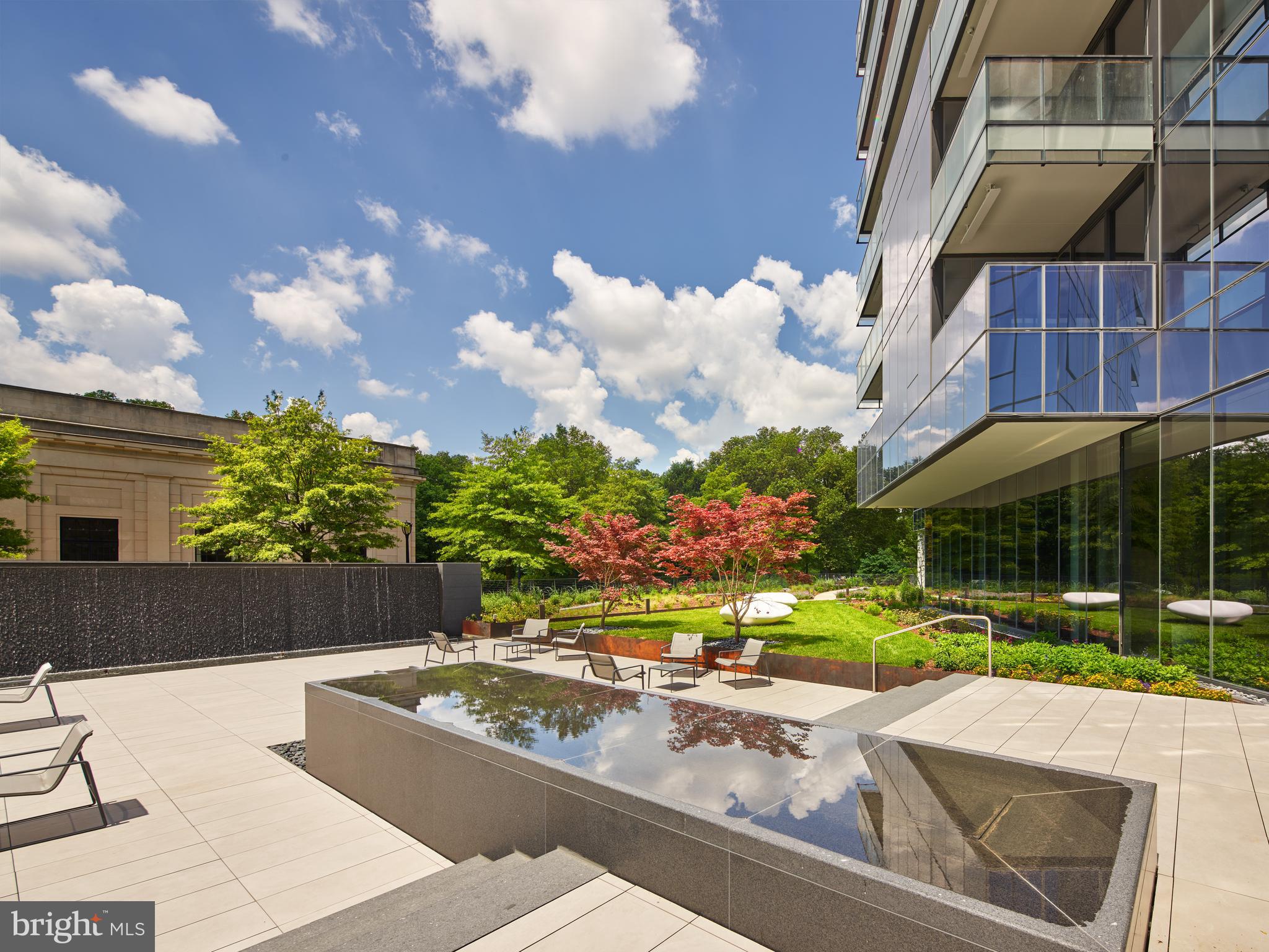ART MUSEUM AREA - Residential Lease