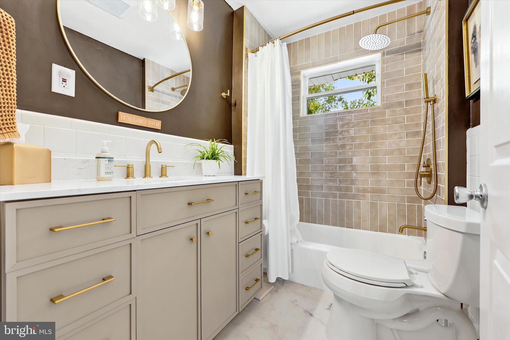 GLENSIDE - Residential