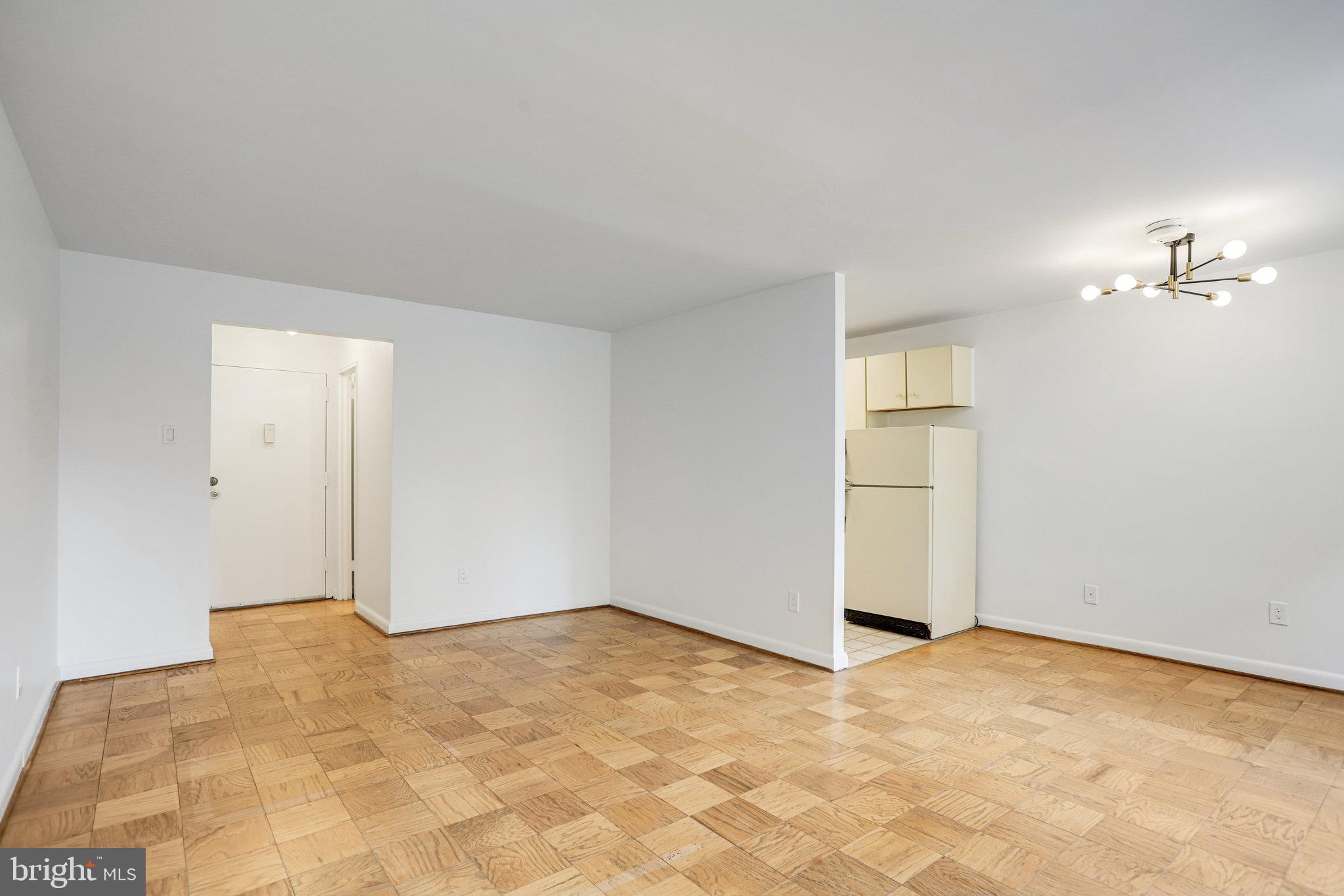 CAPITOL HILL - Residential