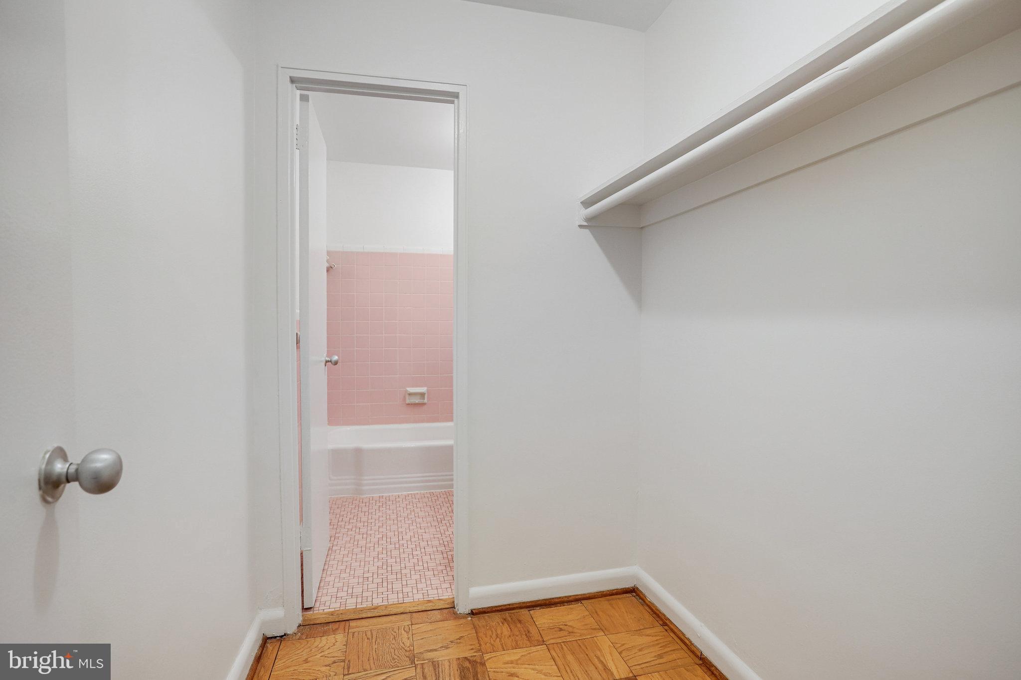 CAPITOL HILL - Residential