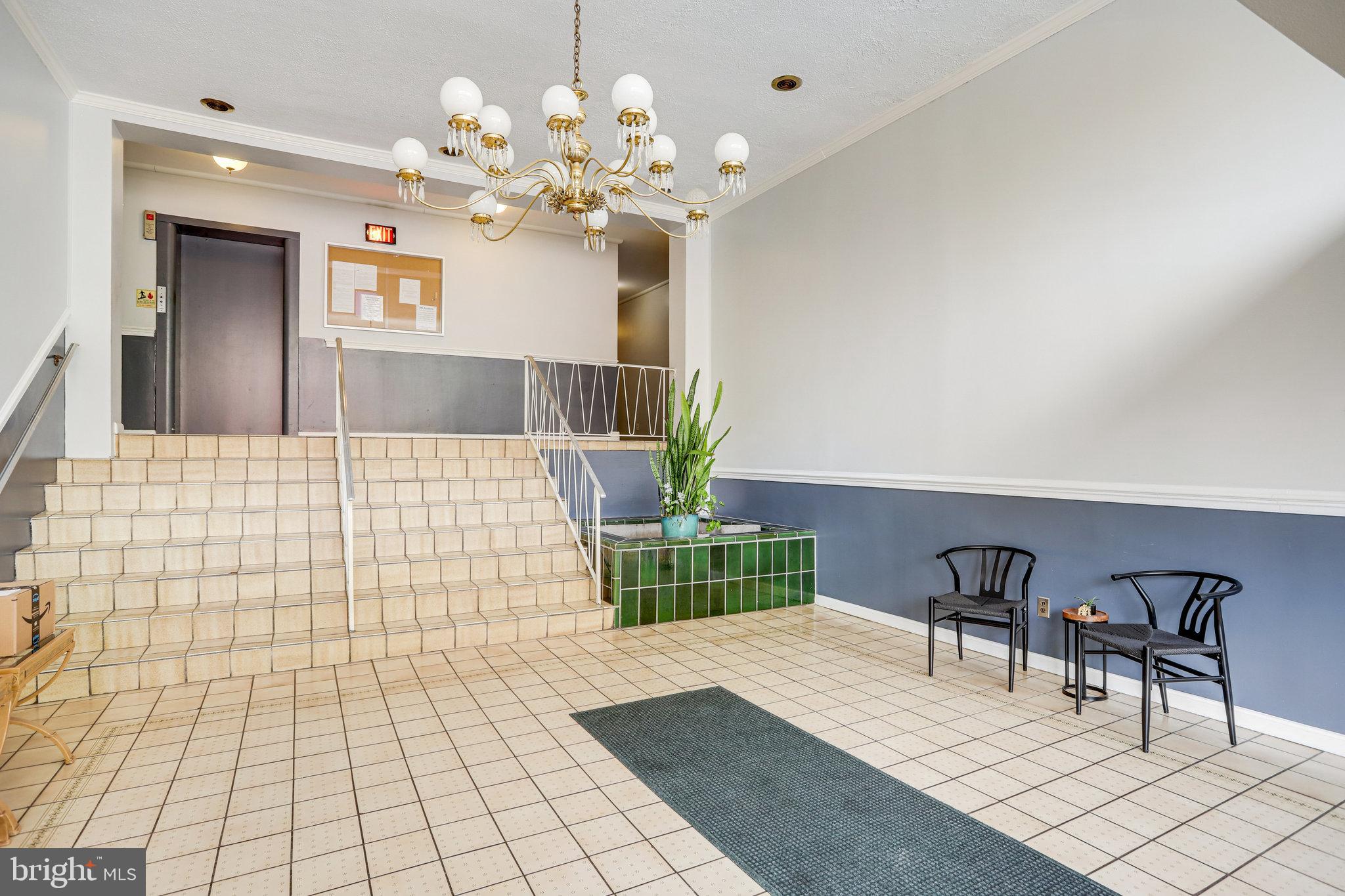 CAPITOL HILL - Residential