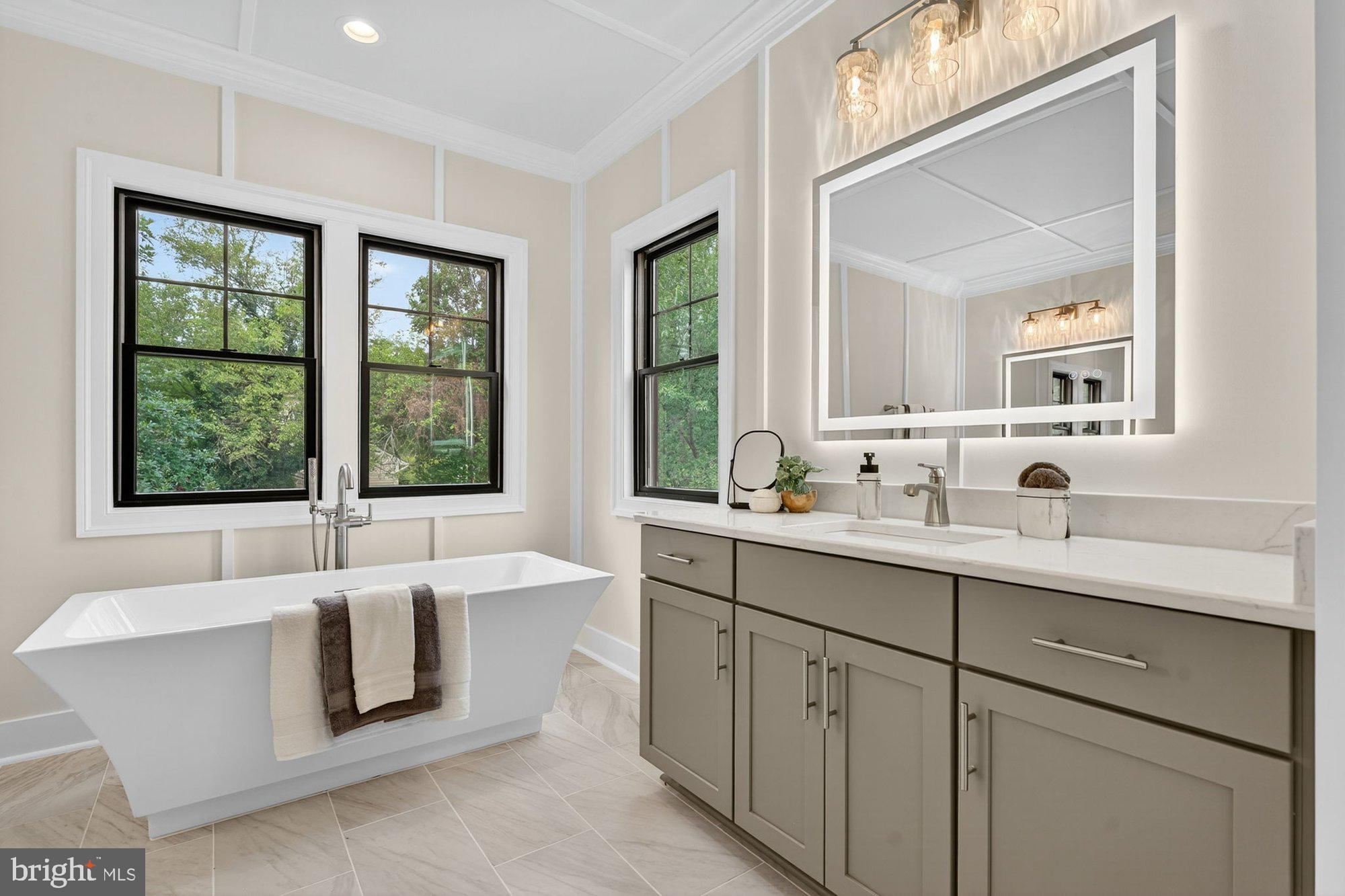 VIENNA WOODS - Residential