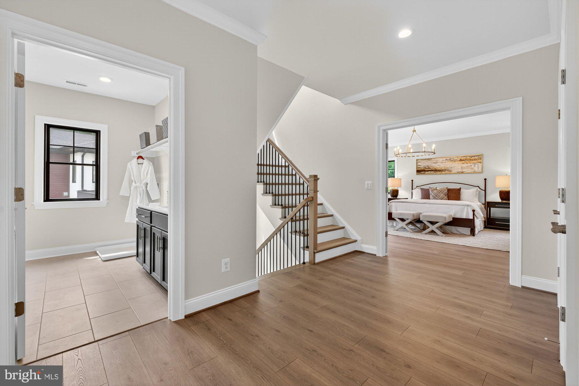 VIENNA WOODS - Residential