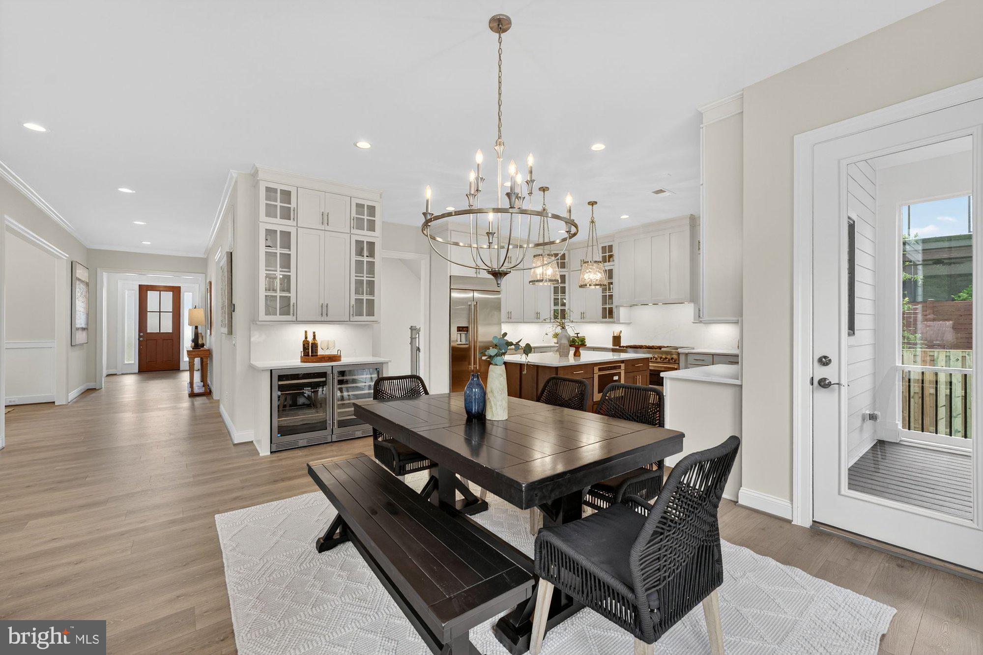 VIENNA WOODS - Residential