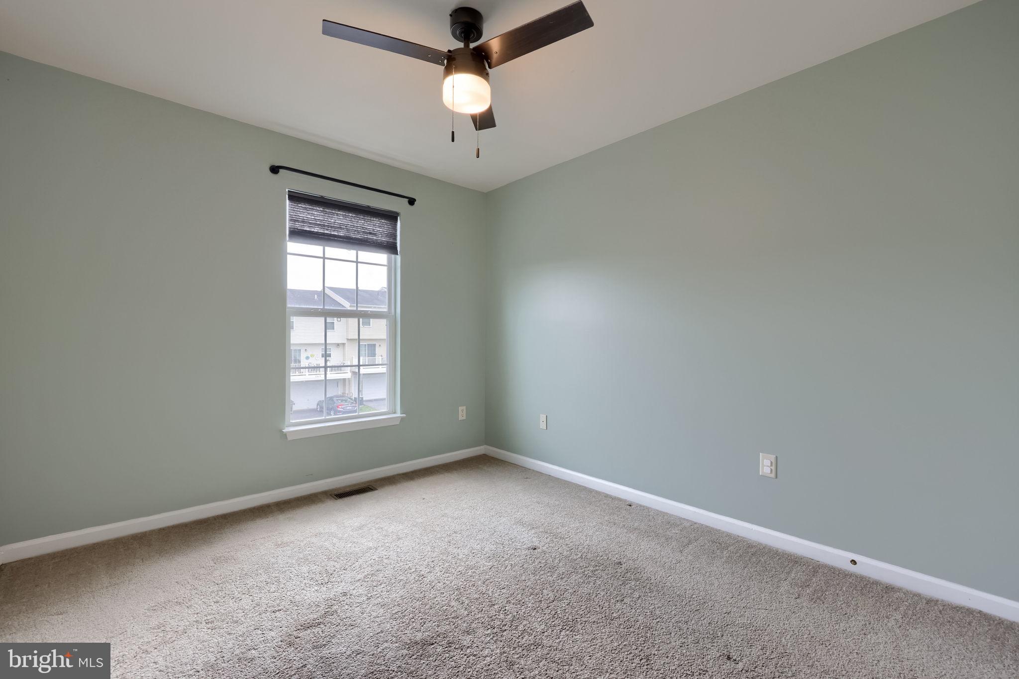 HAWTHORNE RIDGE - Residential