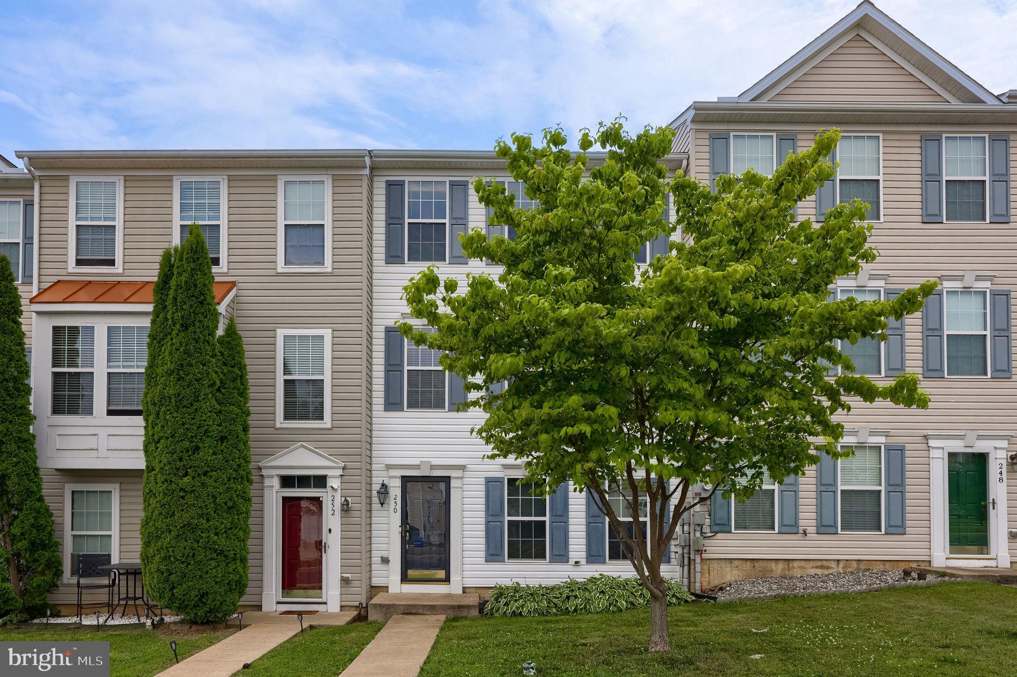 HAWTHORNE RIDGE - Residential