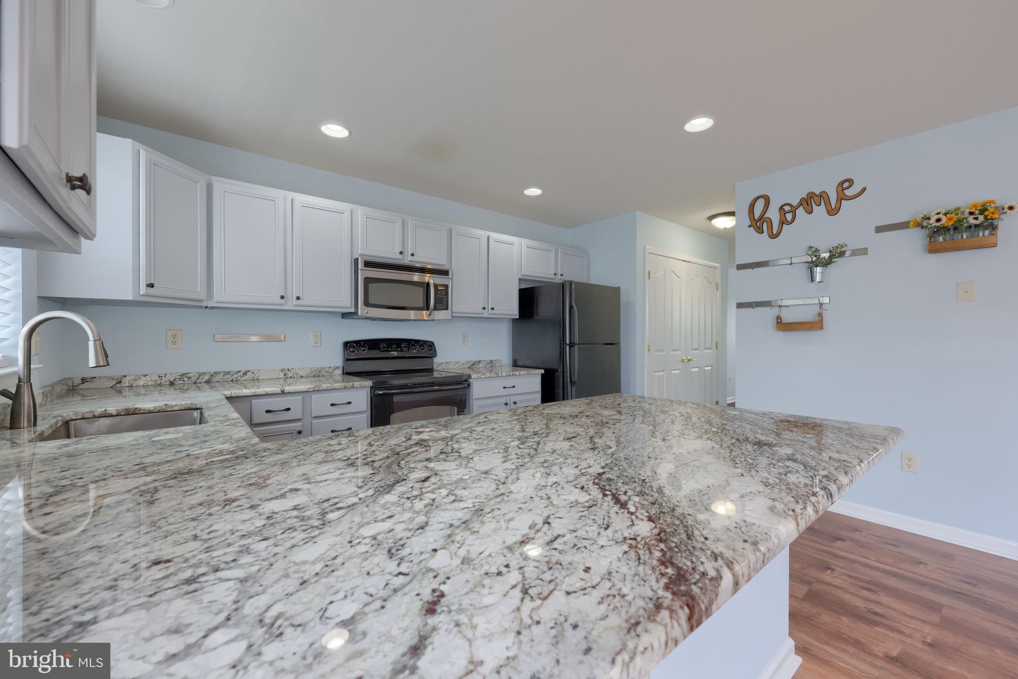 HAWTHORNE RIDGE - Residential