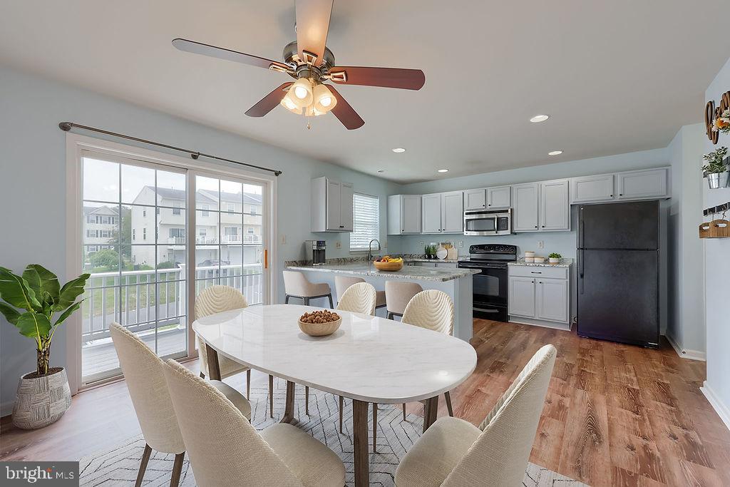 HAWTHORNE RIDGE - Residential