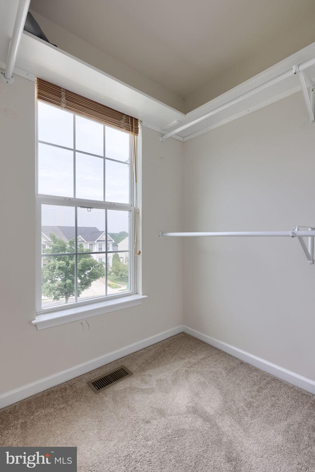 HAWTHORNE RIDGE - Residential