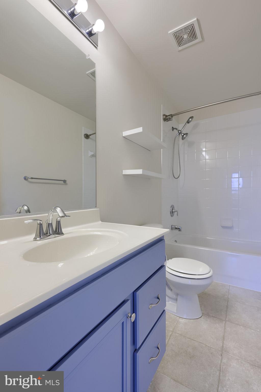 HAWTHORNE RIDGE - Residential