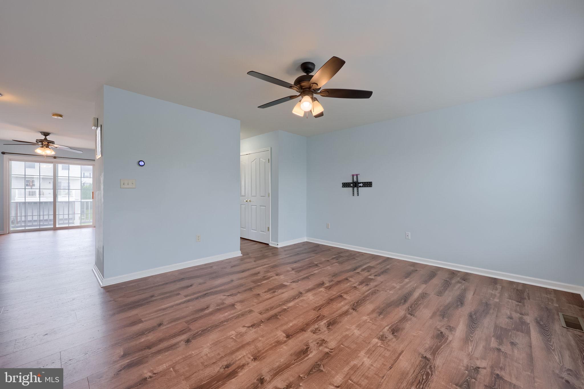 HAWTHORNE RIDGE - Residential