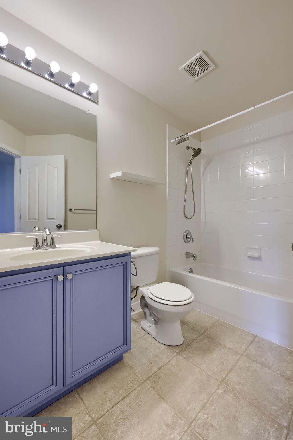 HAWTHORNE RIDGE - Residential