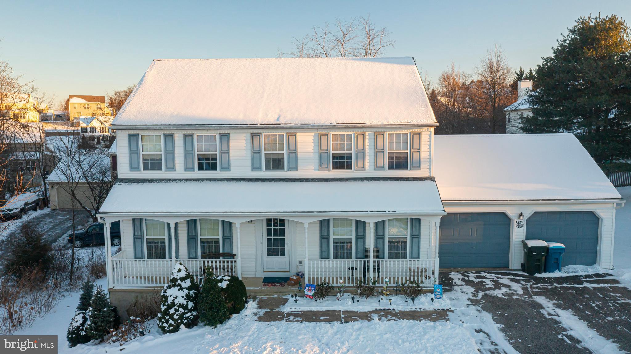WINDSOR CROSSING - Residential