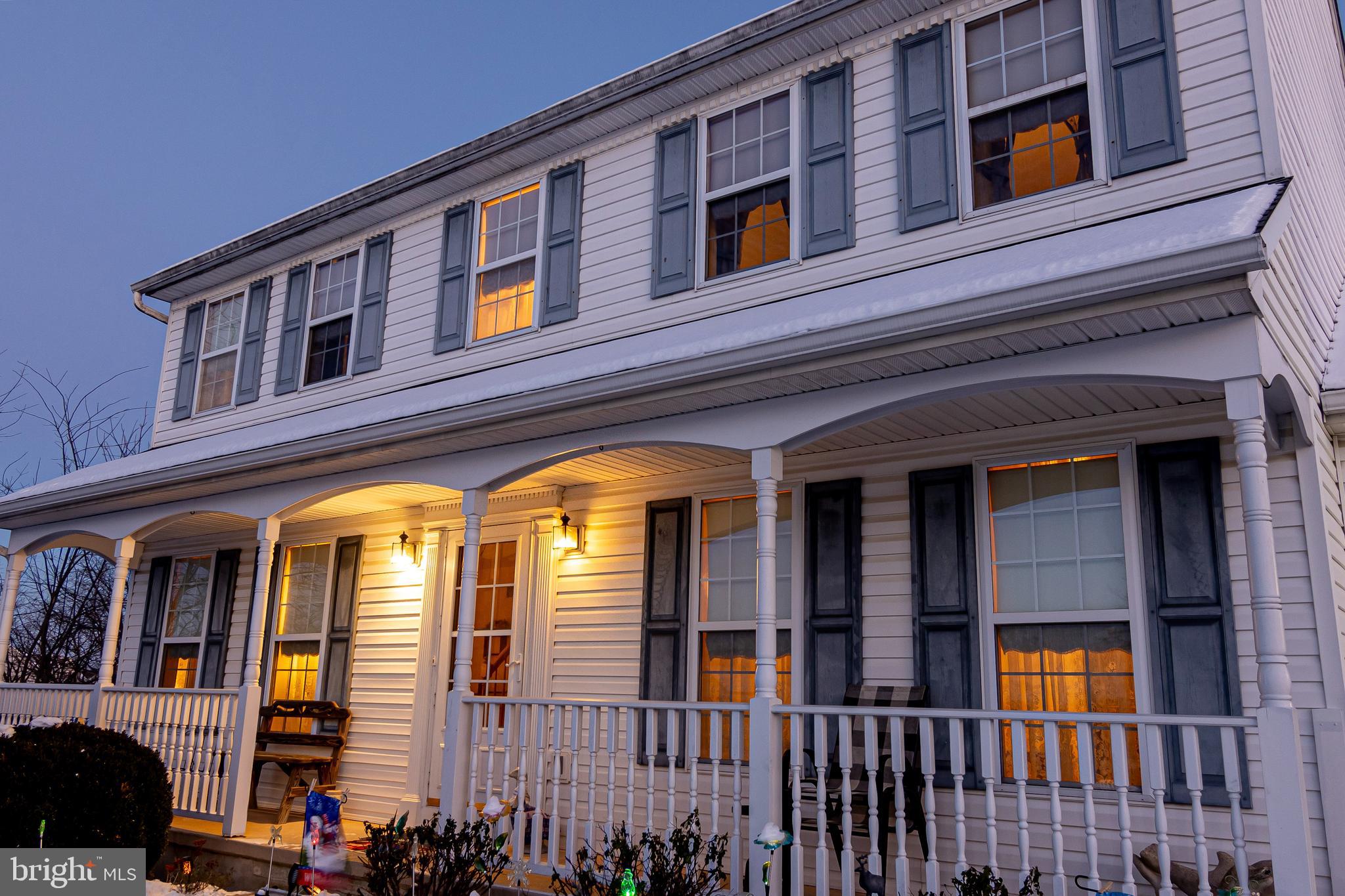 WINDSOR CROSSING - Residential