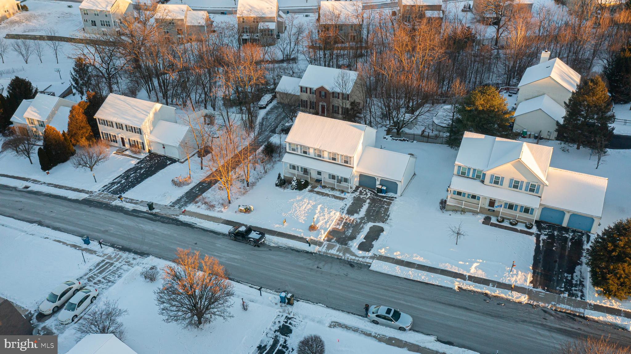 WINDSOR CROSSING - Residential