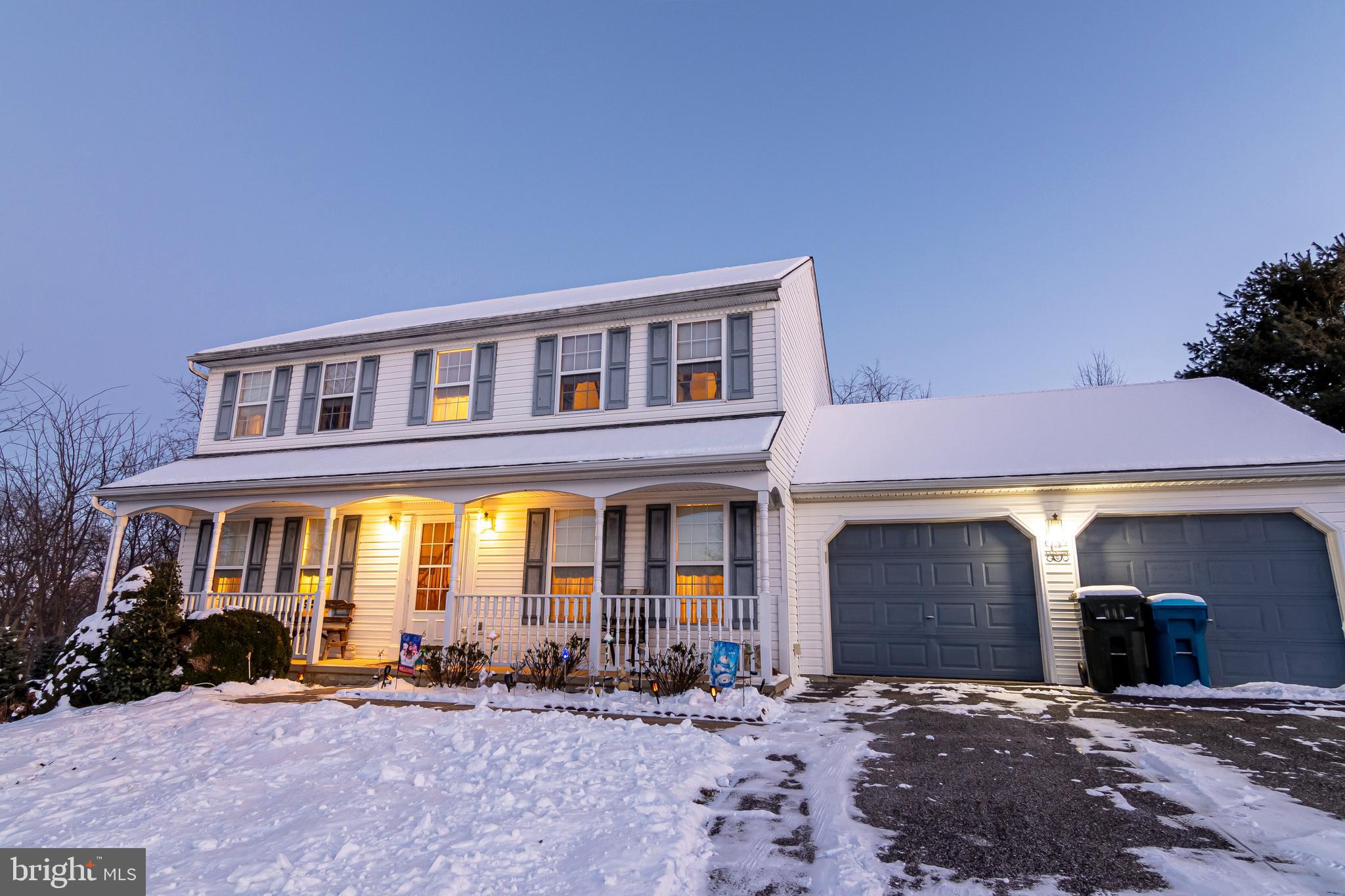 WINDSOR CROSSING - Residential