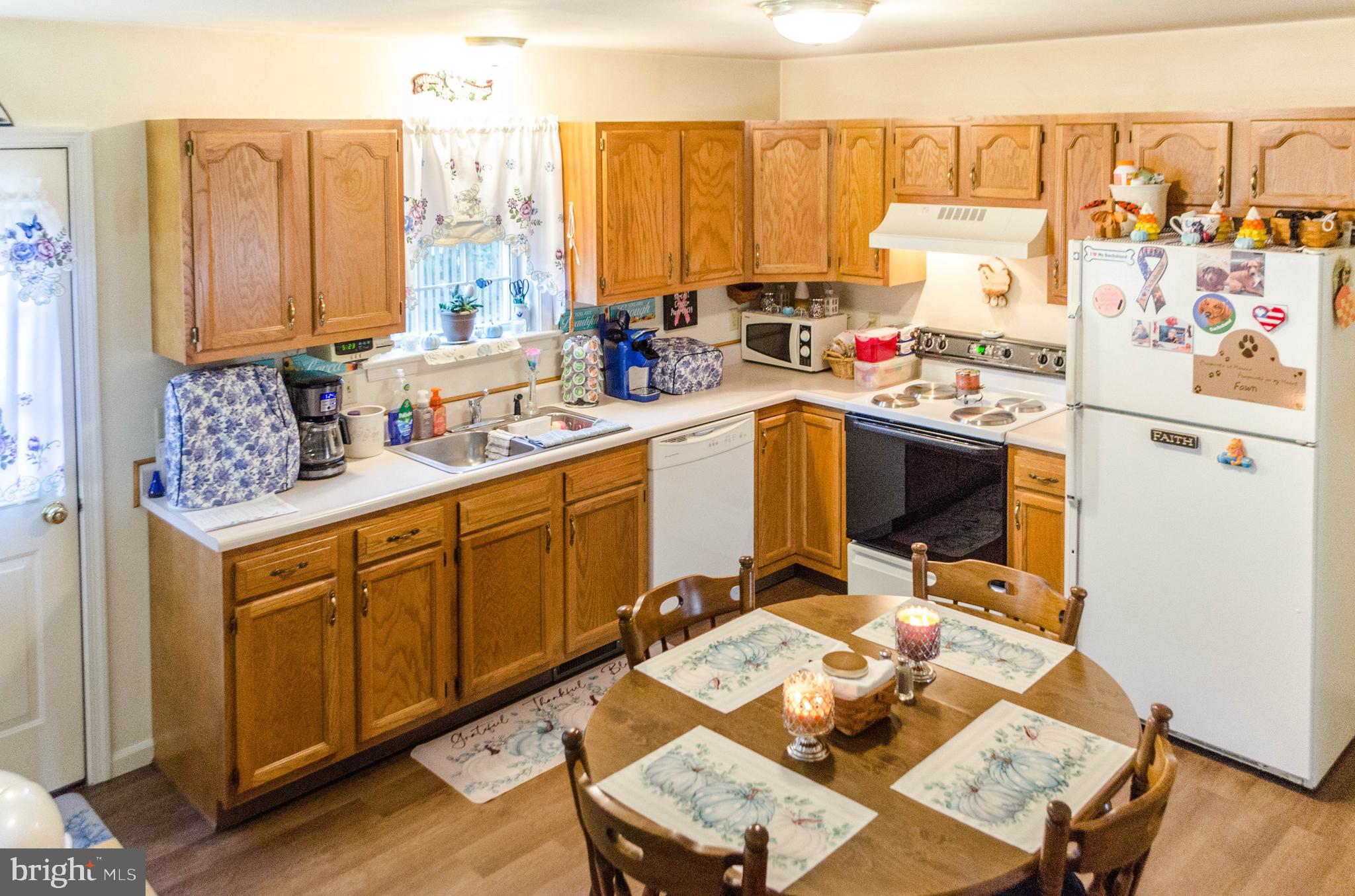 WINDSOR CROSSING - Residential
