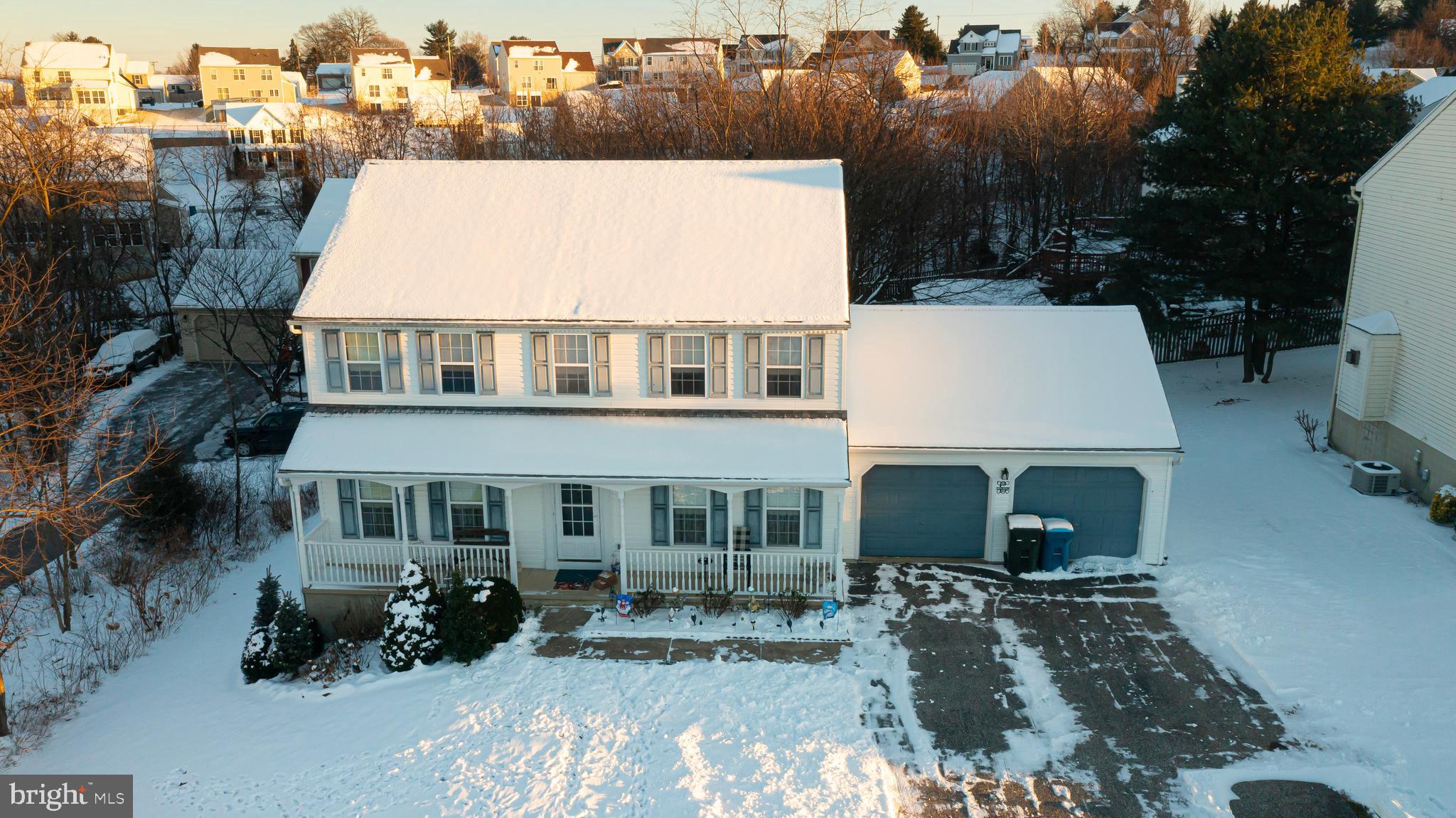 WINDSOR CROSSING - Residential