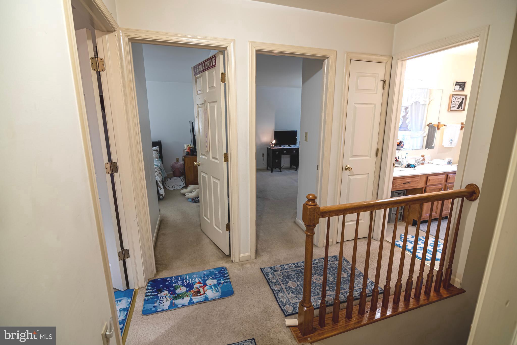 WINDSOR CROSSING - Residential