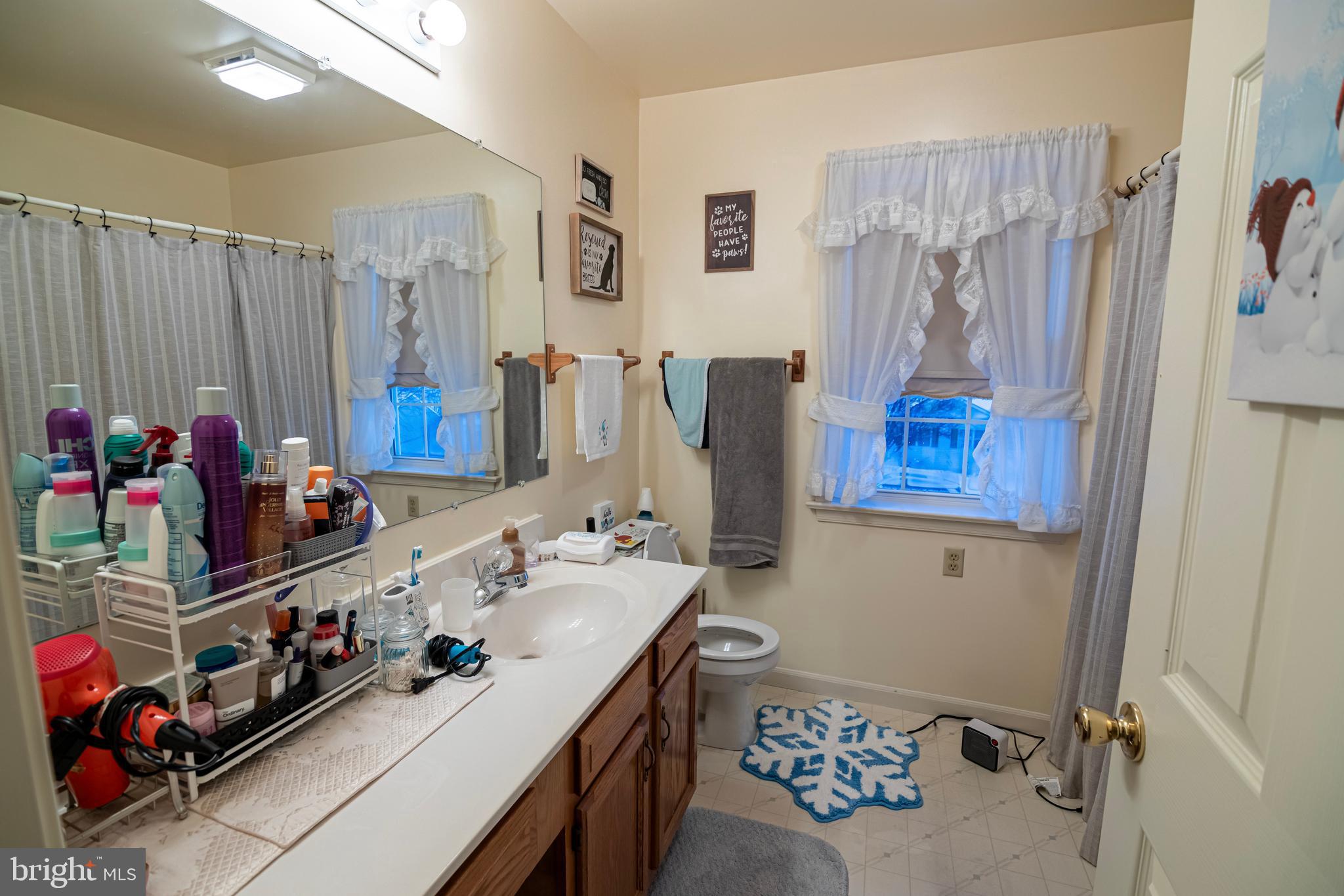 WINDSOR CROSSING - Residential