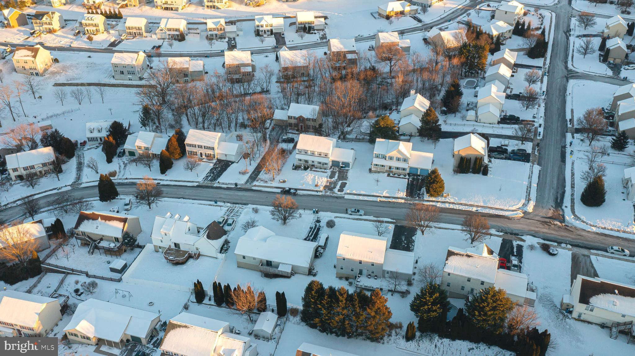 WINDSOR CROSSING - Residential