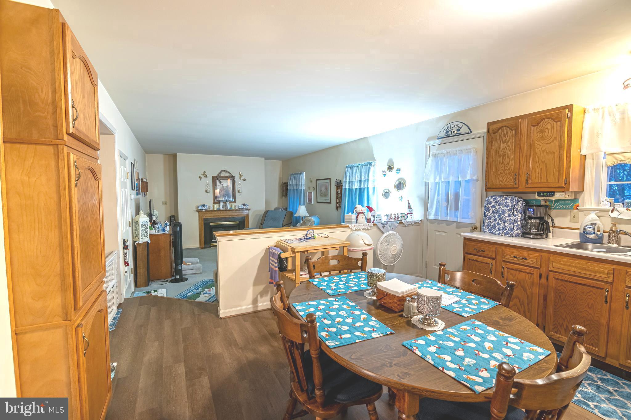 WINDSOR CROSSING - Residential