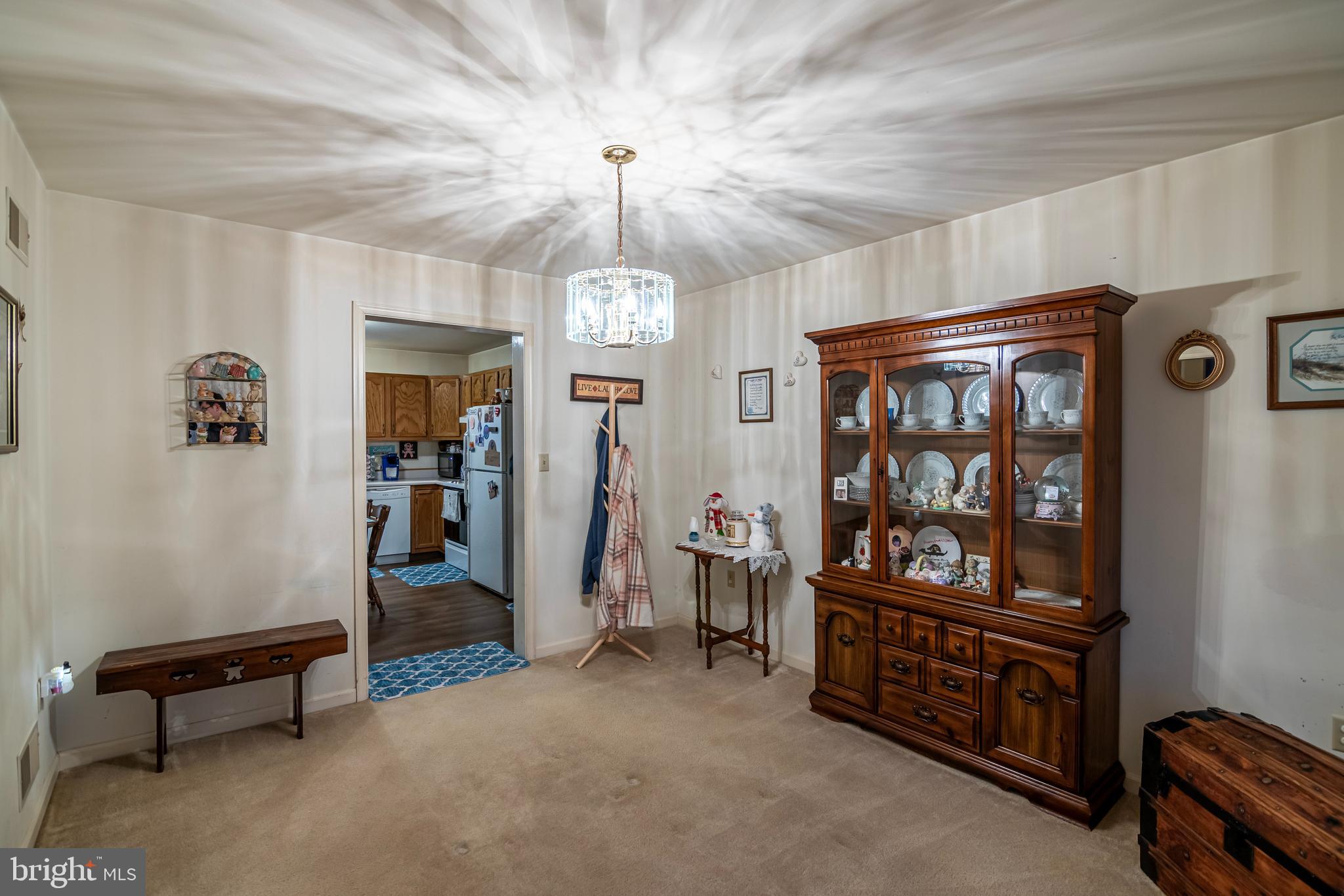 WINDSOR CROSSING - Residential