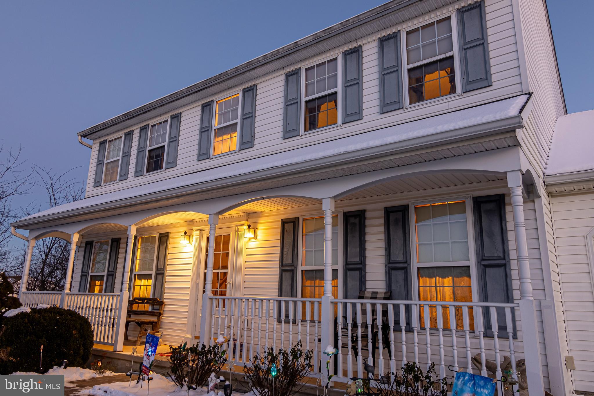 WINDSOR CROSSING - Residential