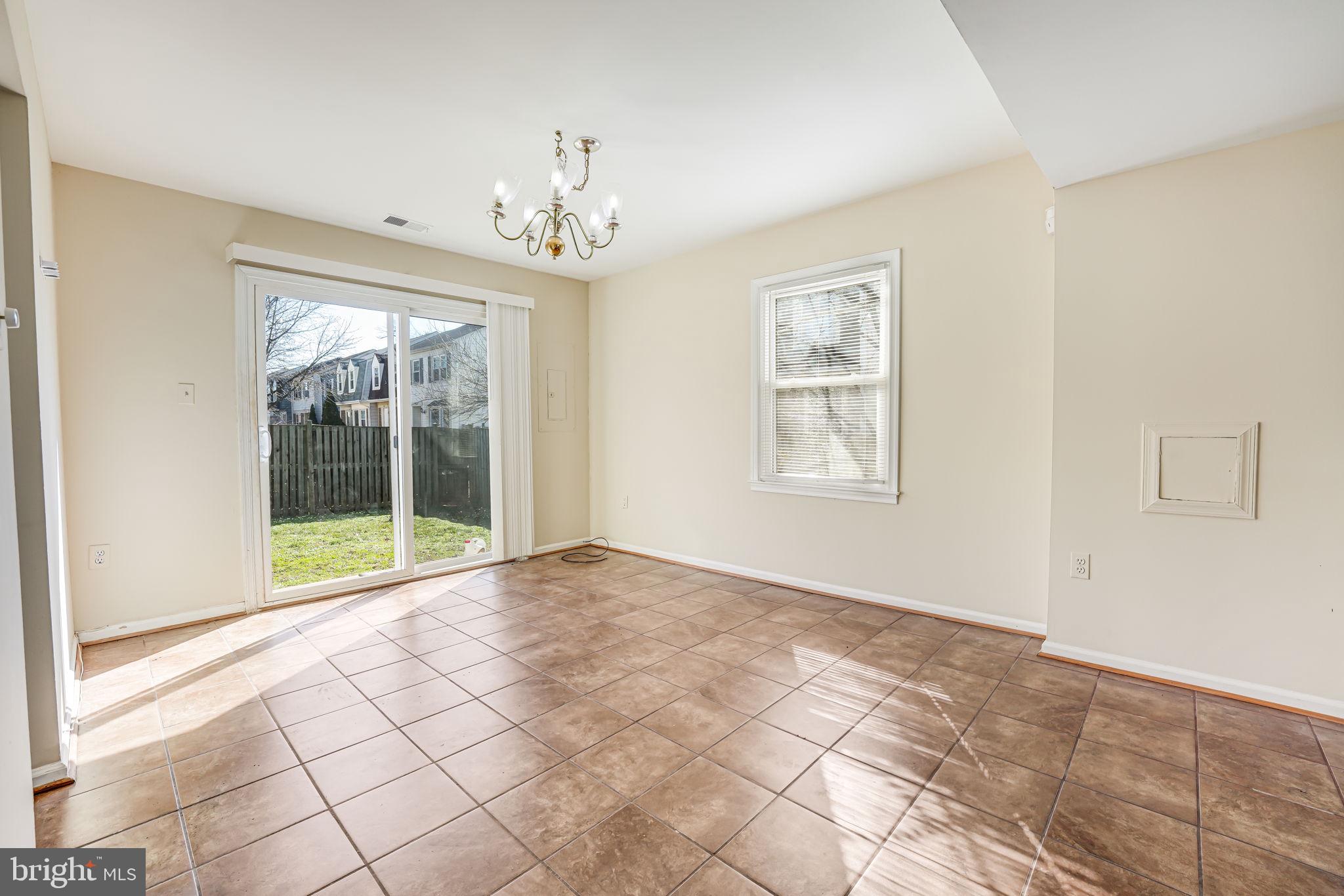 BRISTOE STATION - Residential