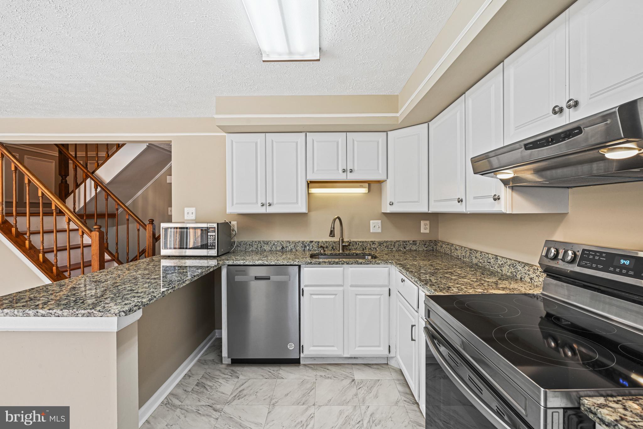 POHICK VILLAGE - Residential