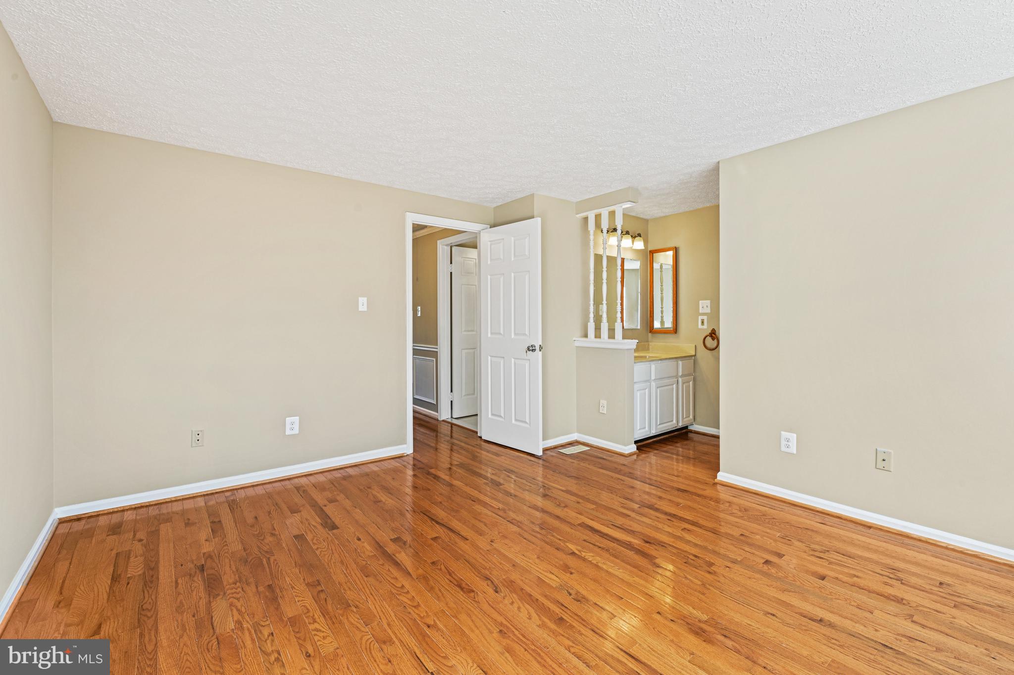 POHICK VILLAGE - Residential