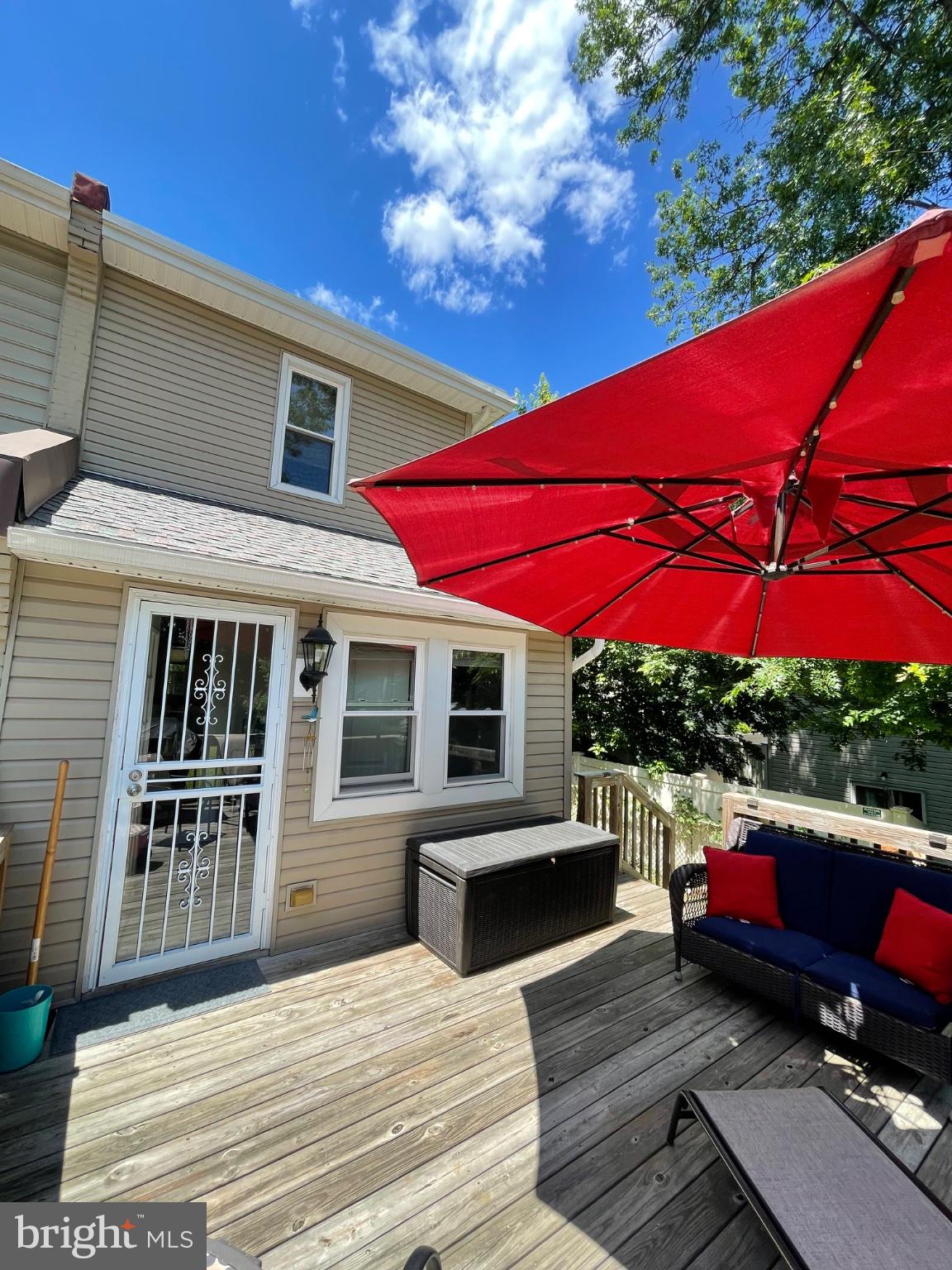 FOX CHASE - Residential