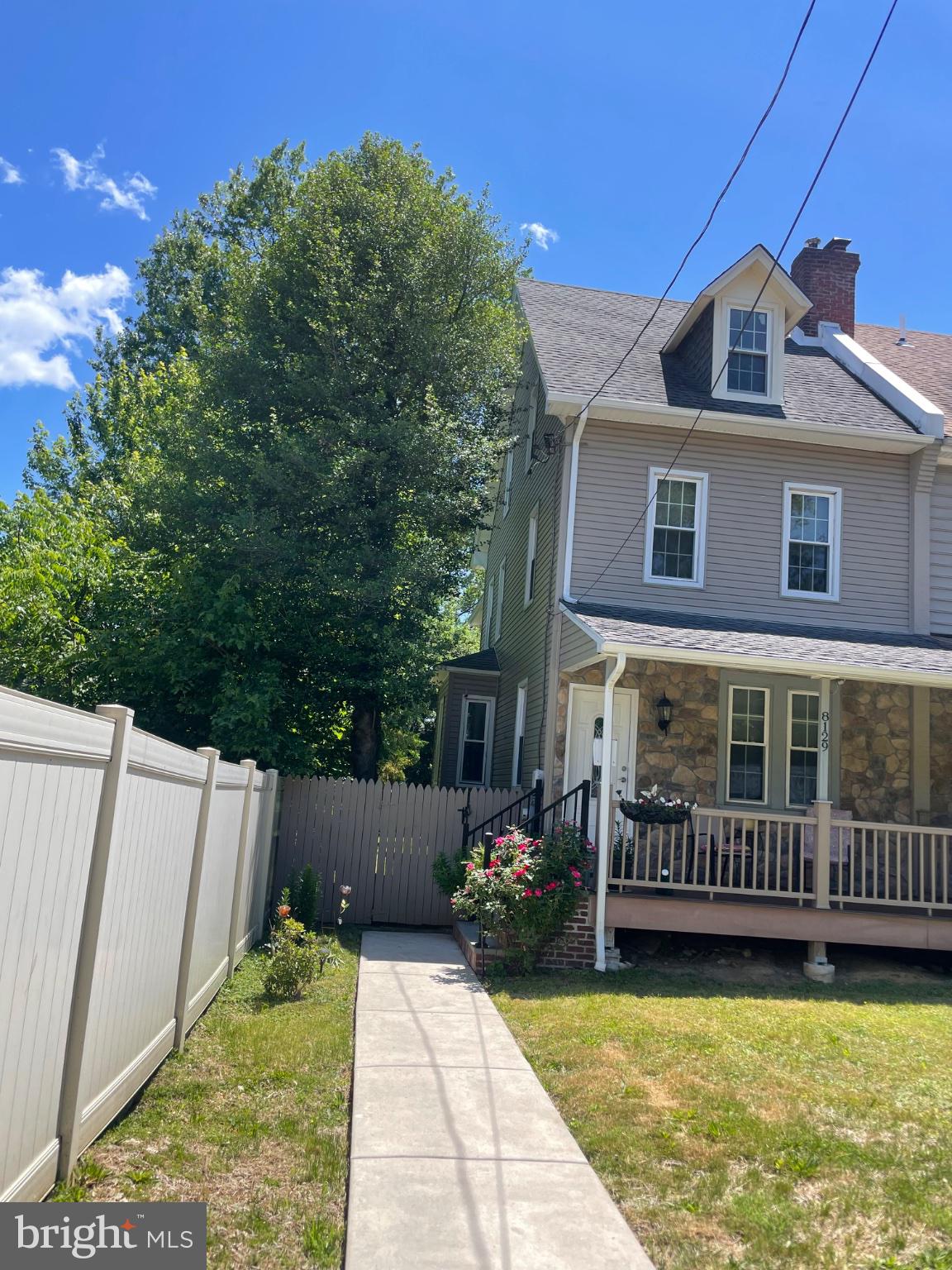 FOX CHASE - Residential
