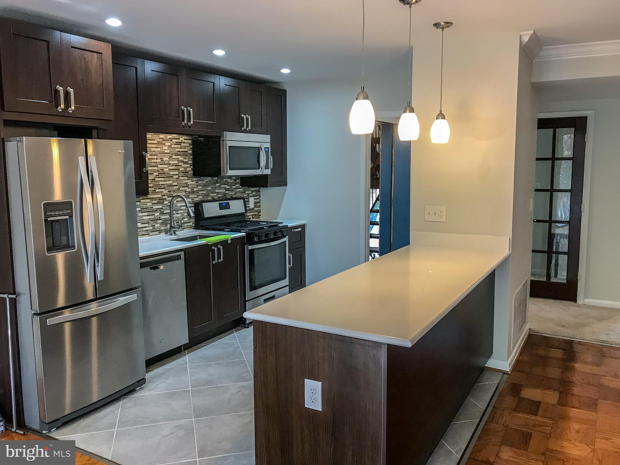 CROSS KEYS - Residential Lease