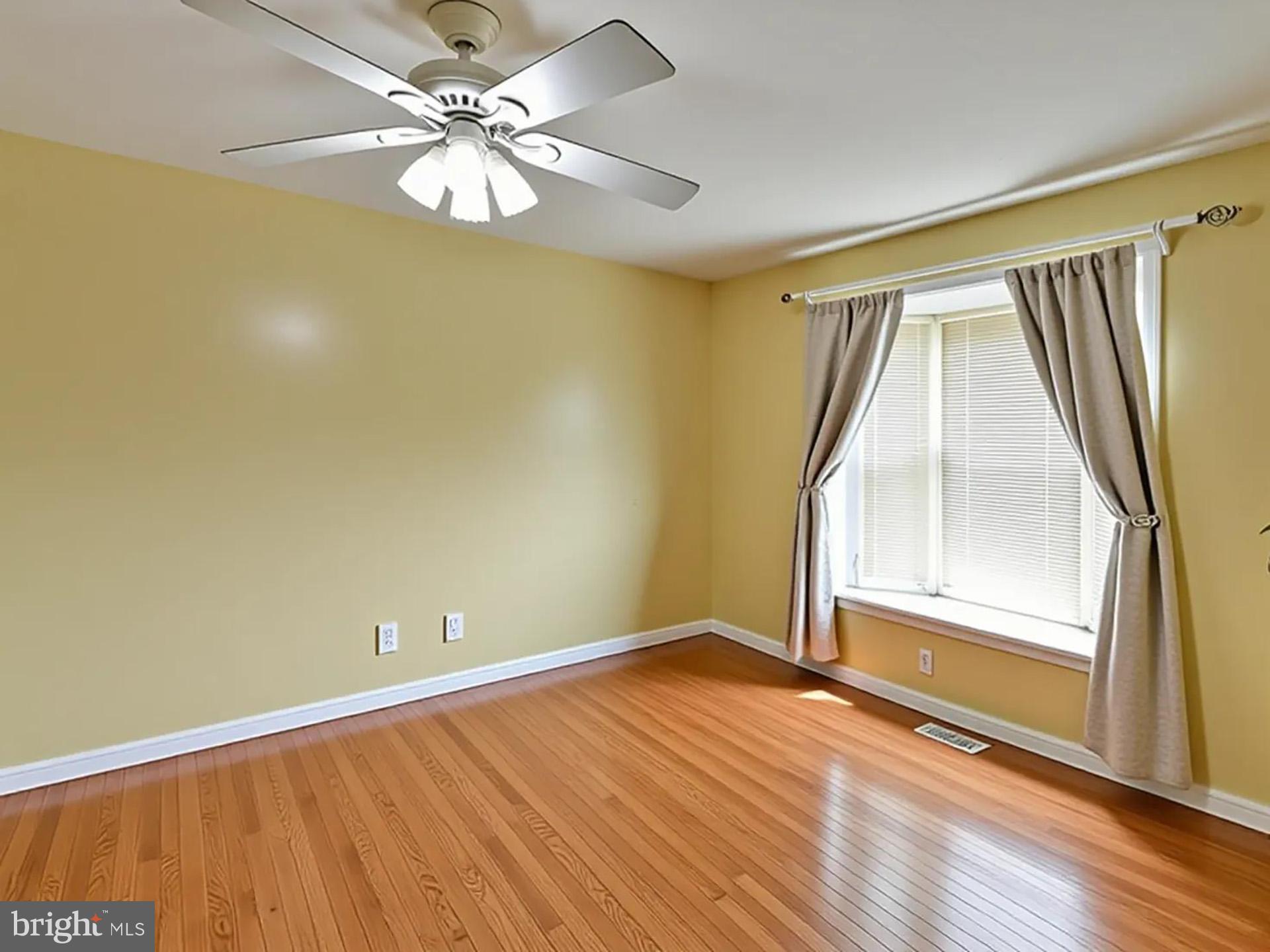BURNT MILLS KNOLLS - Residential