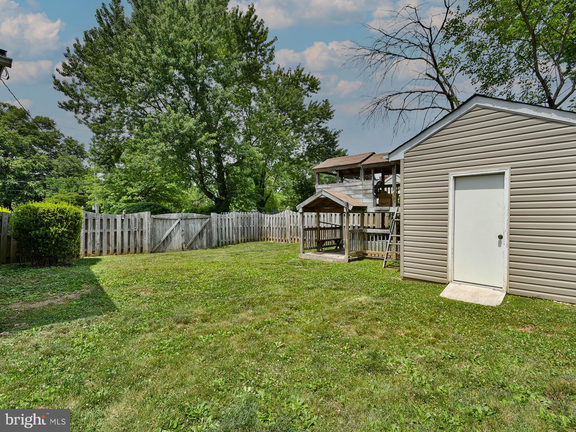 BURNT MILLS KNOLLS - Residential