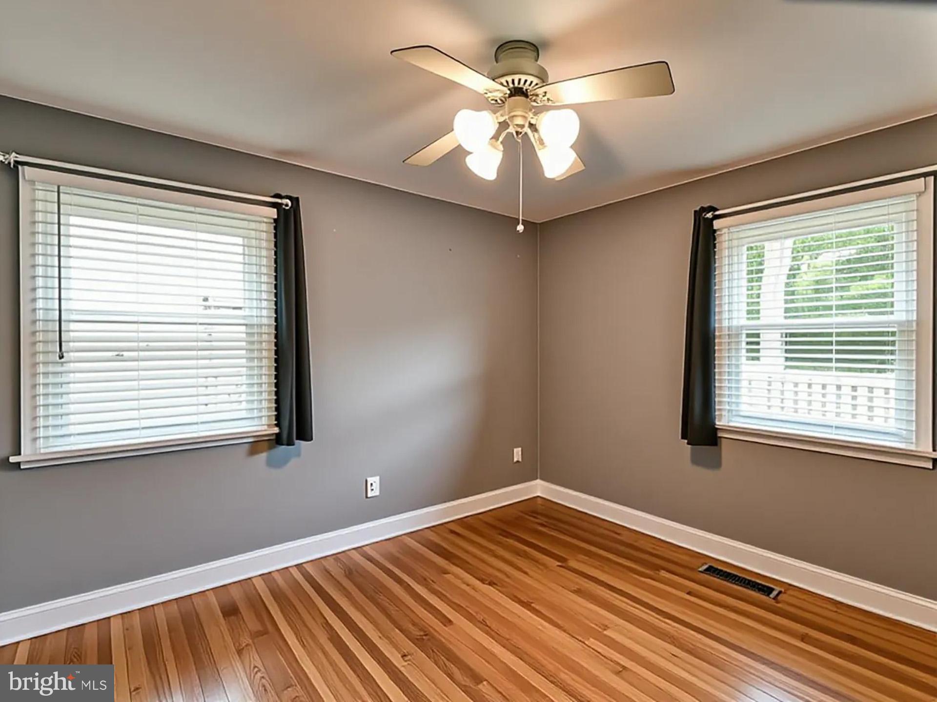 BURNT MILLS KNOLLS - Residential