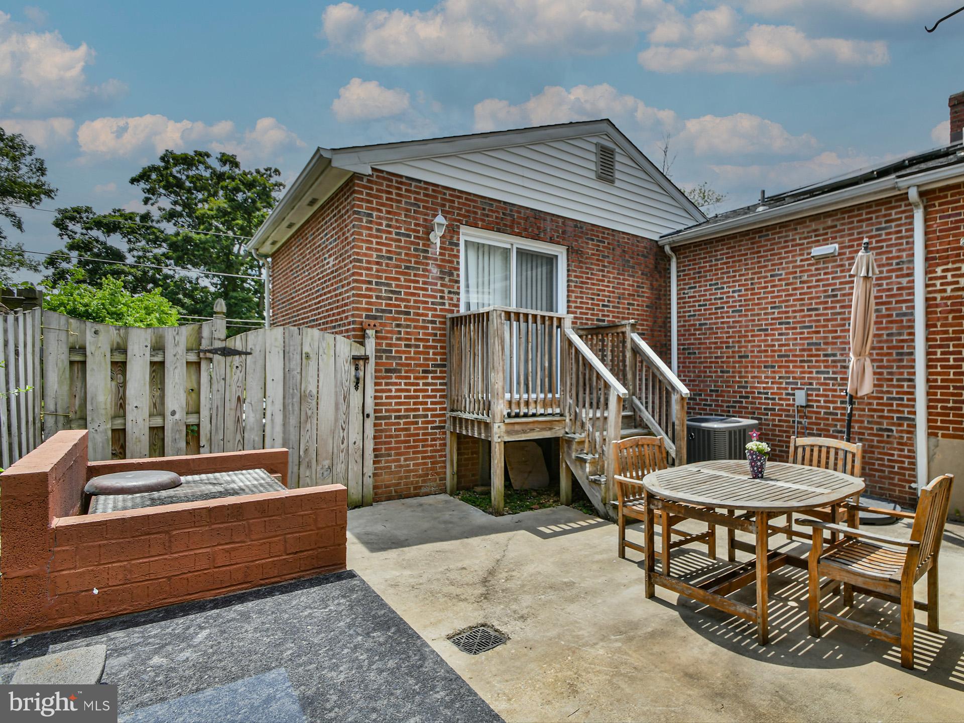BURNT MILLS KNOLLS - Residential