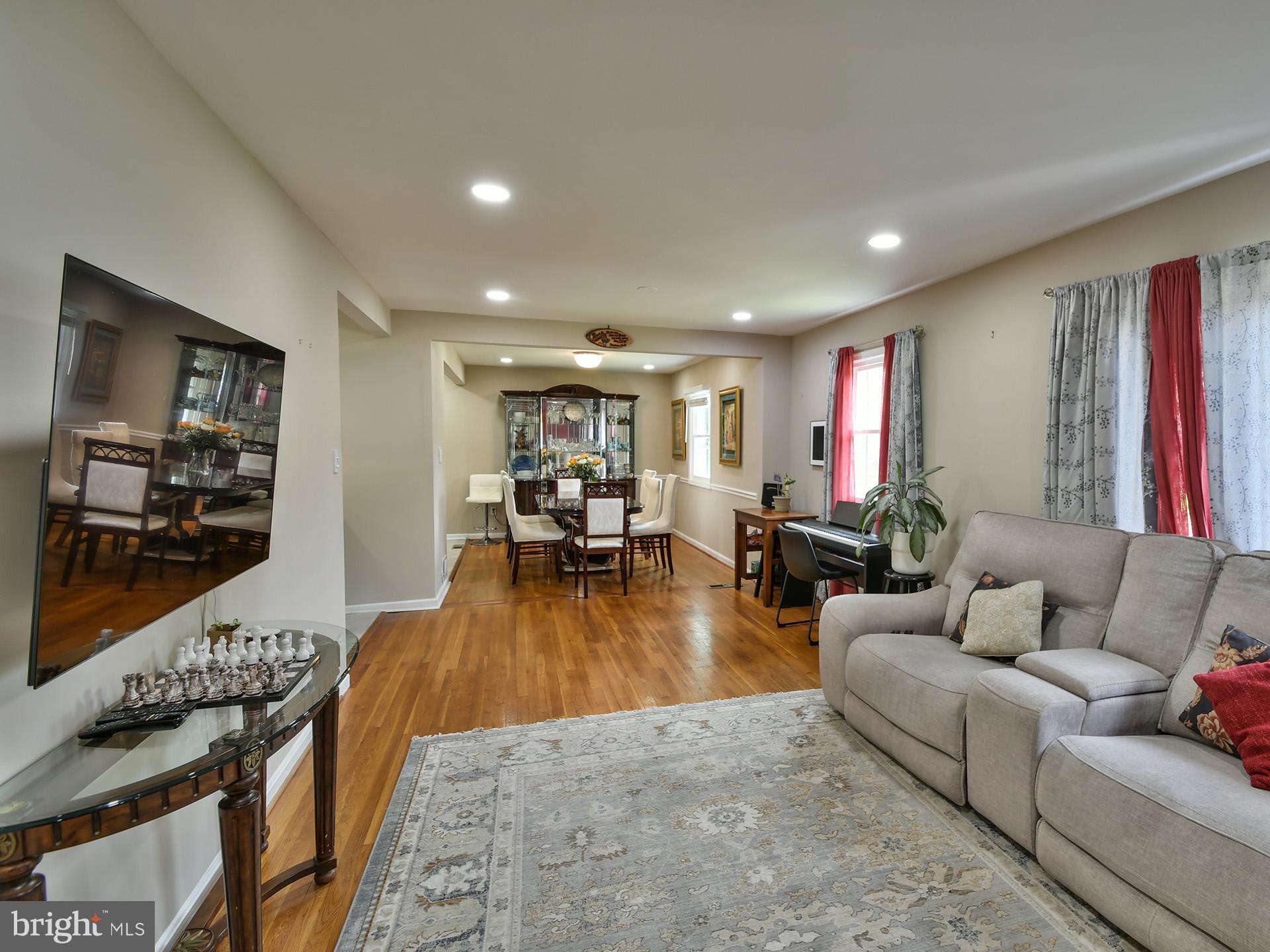 BURNT MILLS KNOLLS - Residential