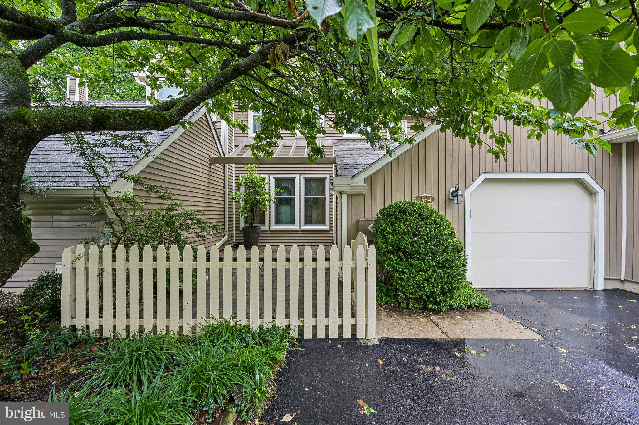 TANGLEWOOD - Residential