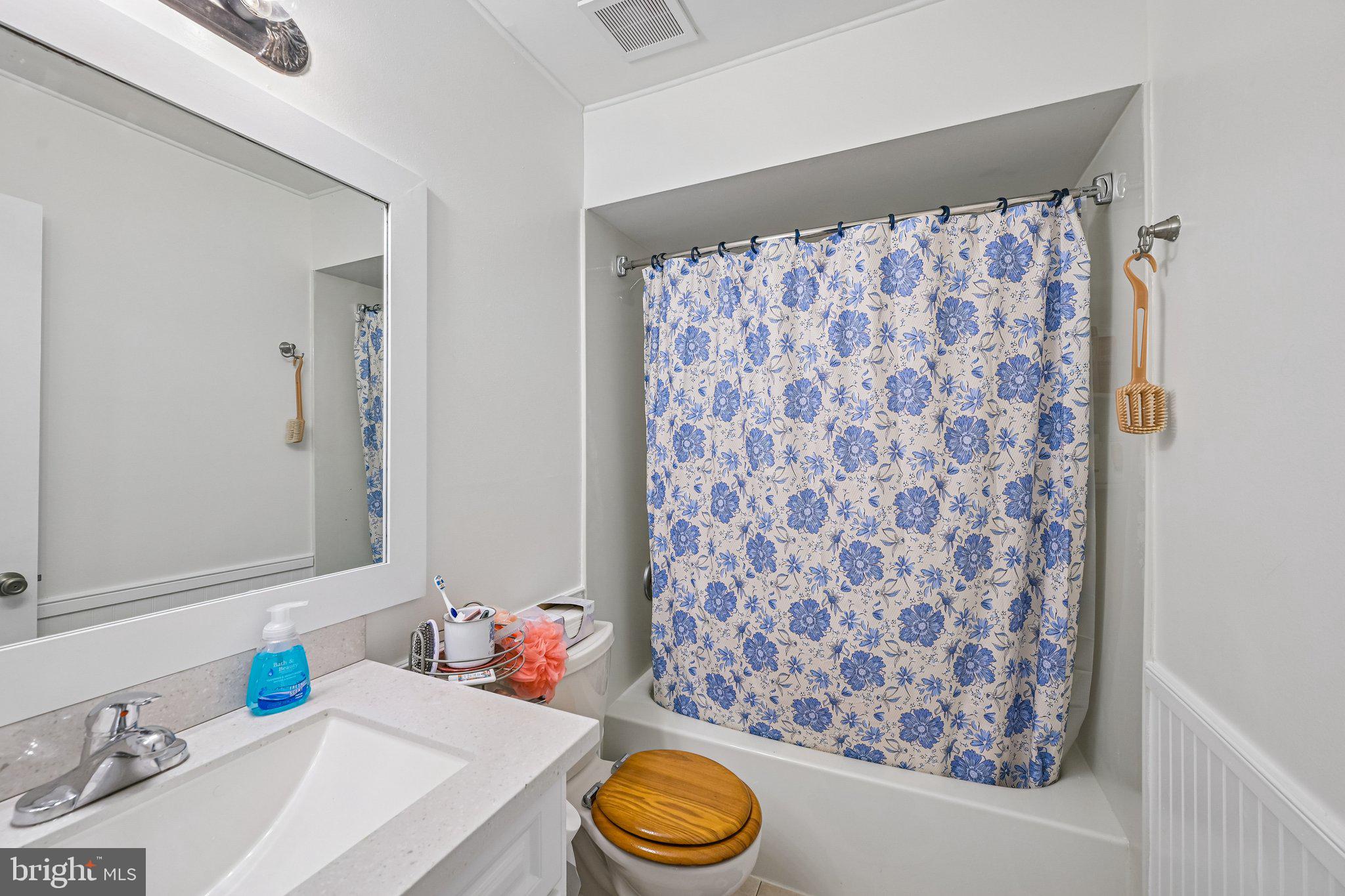 TANGLEWOOD - Residential