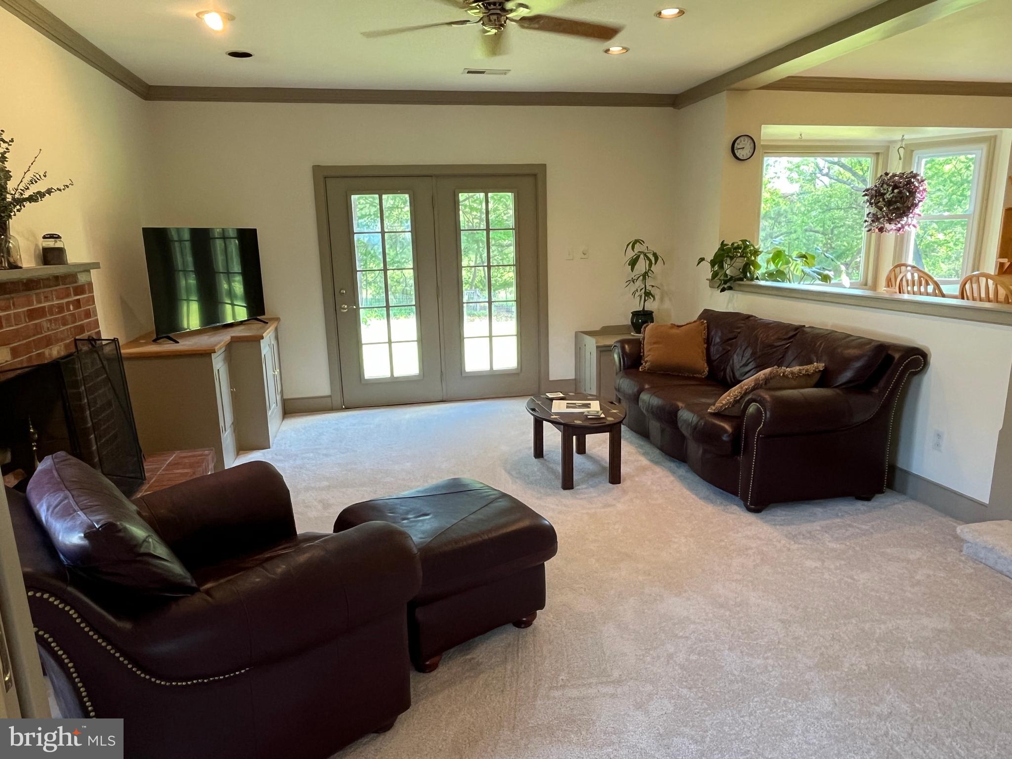 YARDLEY HUNT - Residential